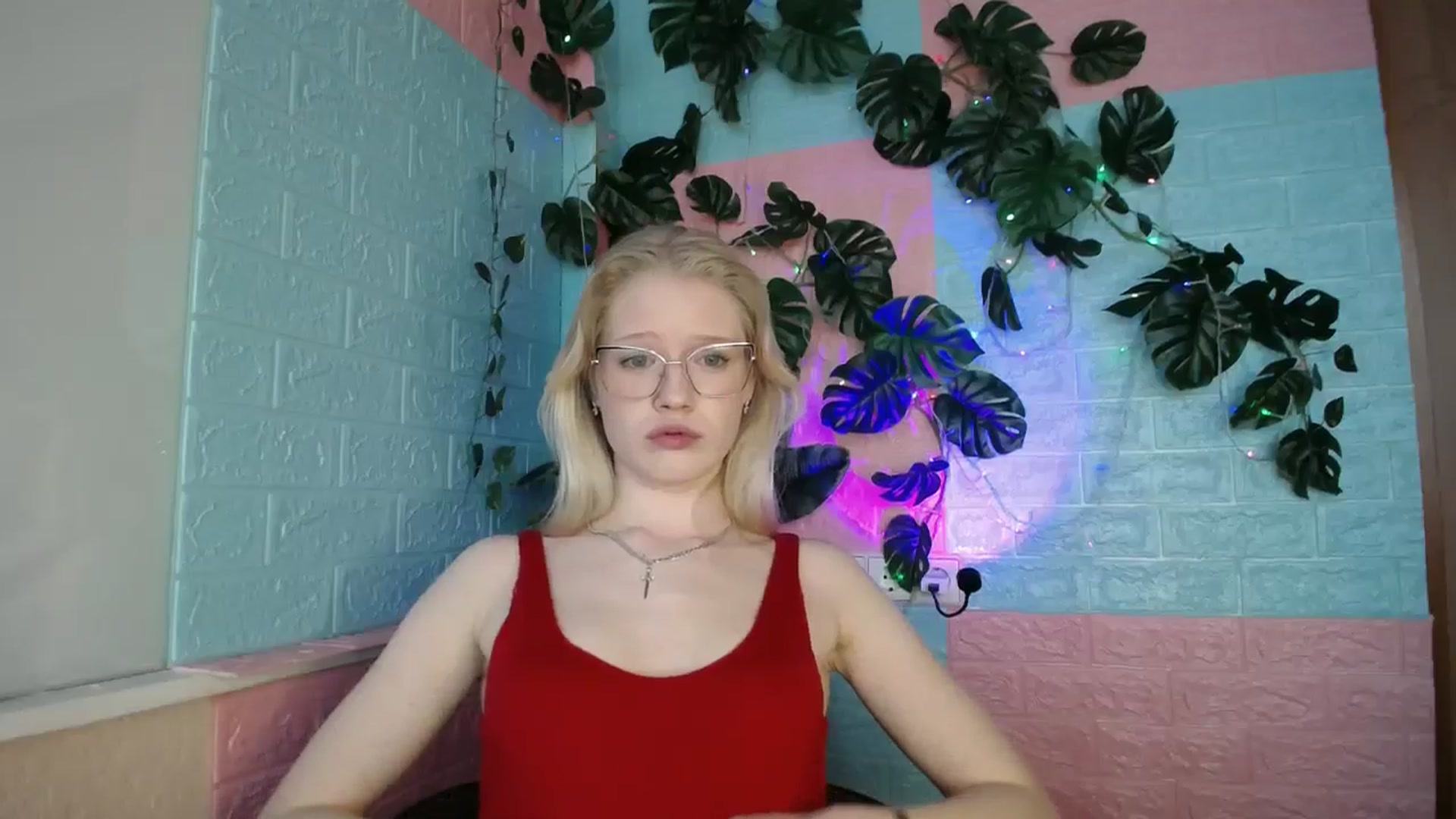 Gallery image thumbnail from Angel_baby's myfreecams stream on, 04/07/2026, 15:39 image 13 of 20