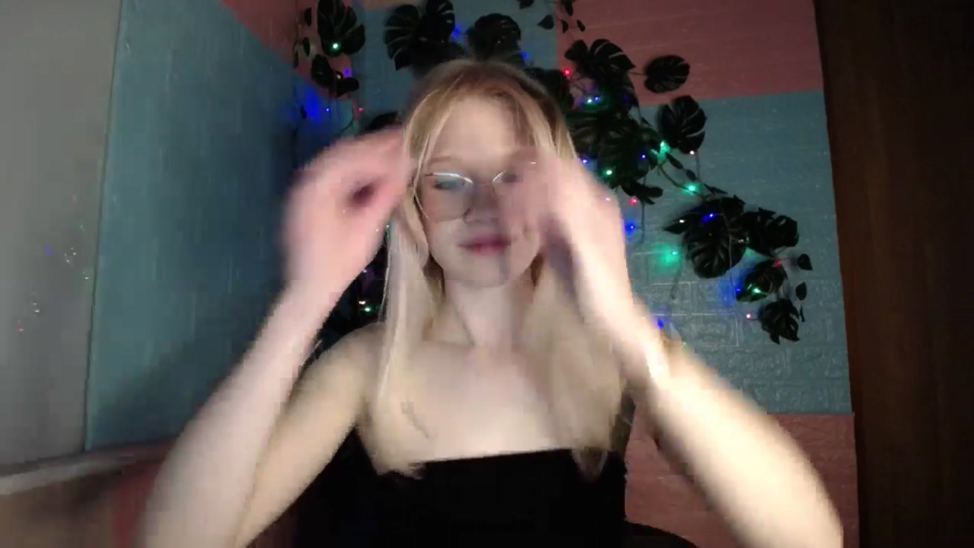 Gallery image thumbnail from Angel_baby's myfreecams stream on, 04/08/2026, 17:44 image 15 of 20