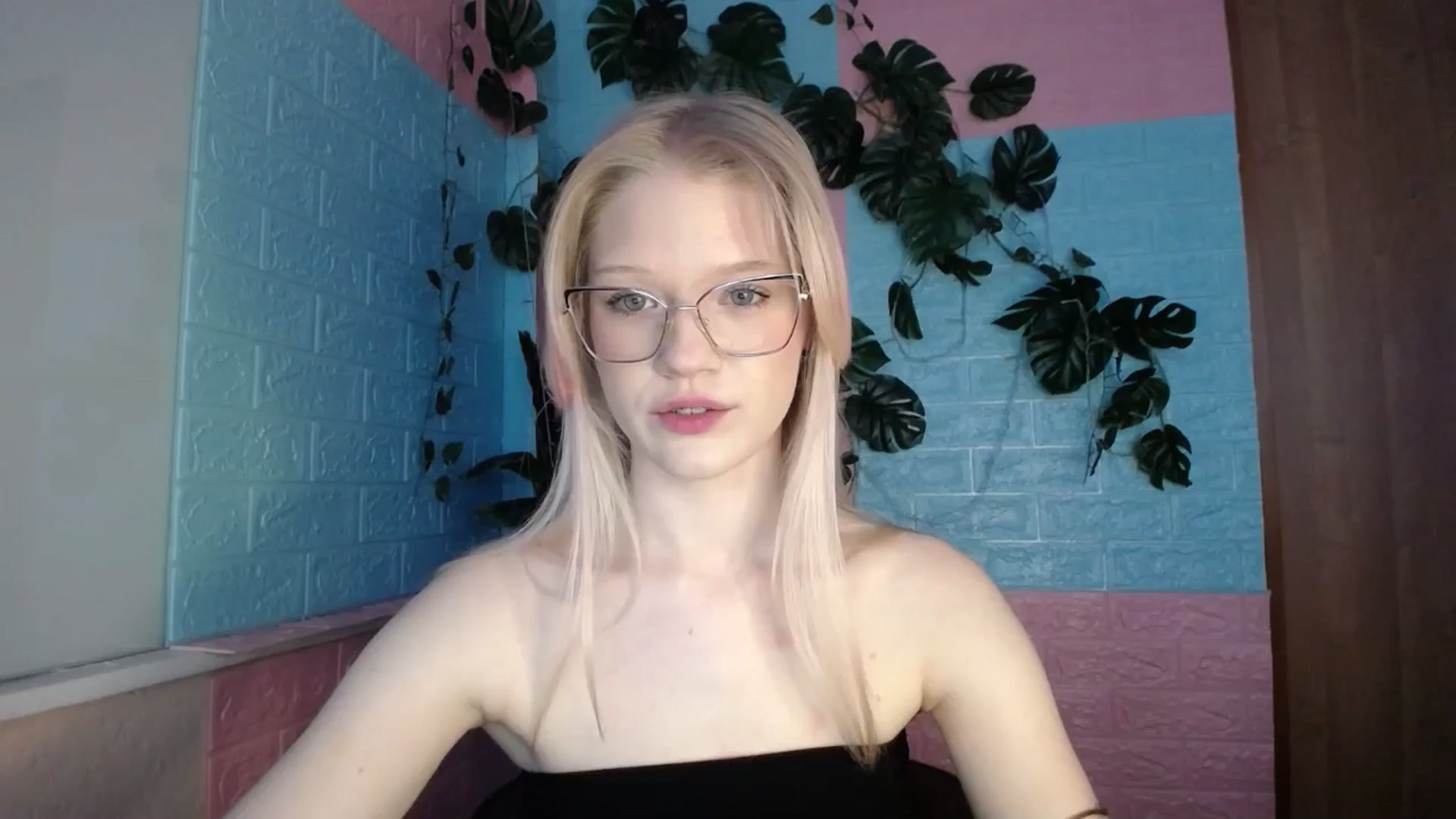 Gallery image thumbnail from Angel_baby's myfreecams stream on, 04/10/2026, 15:31 image 12 of 20