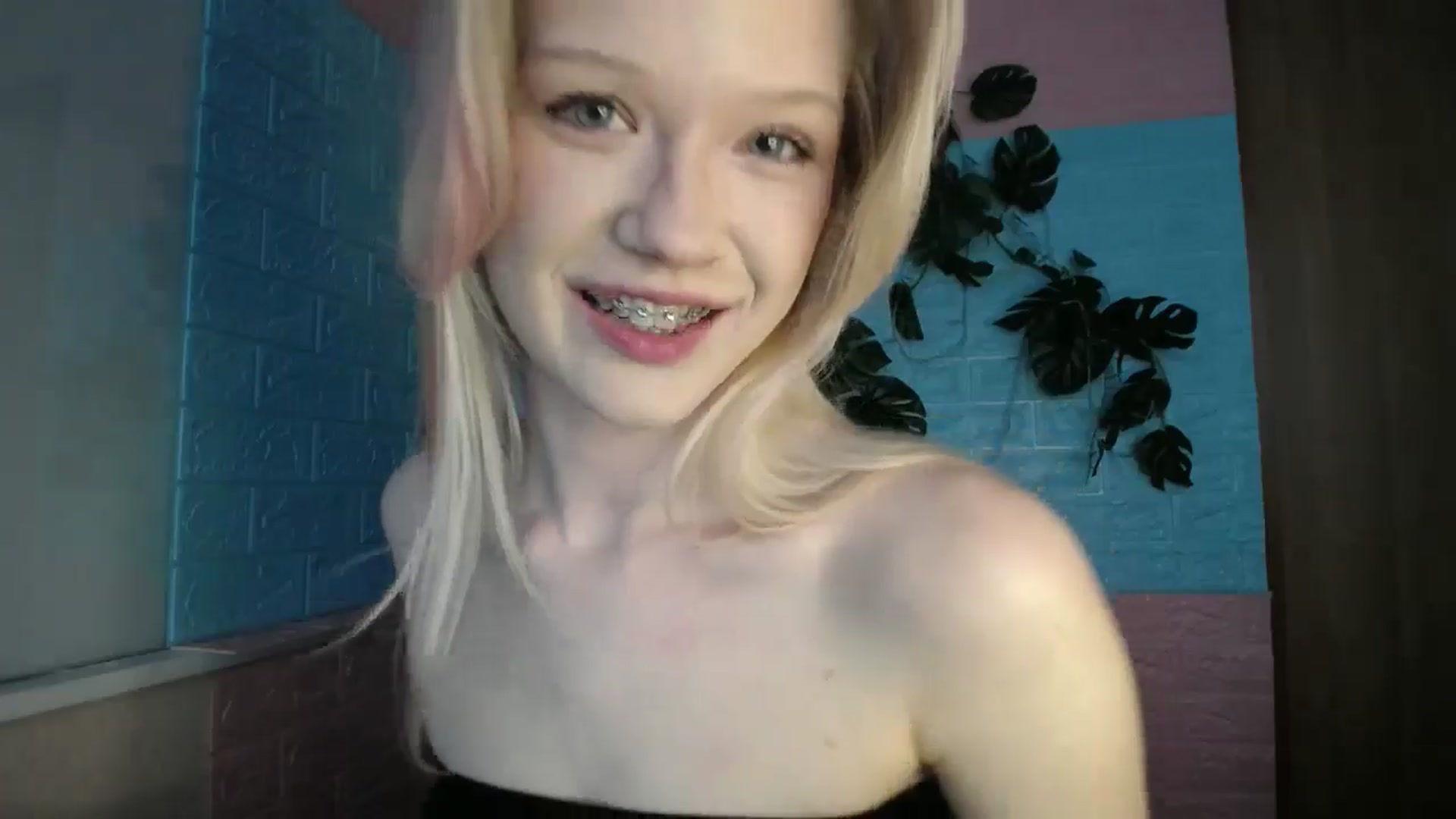 Gallery image thumbnail from Angel_baby's myfreecams stream on, 04/10/2026, 15:31 image 19 of 20