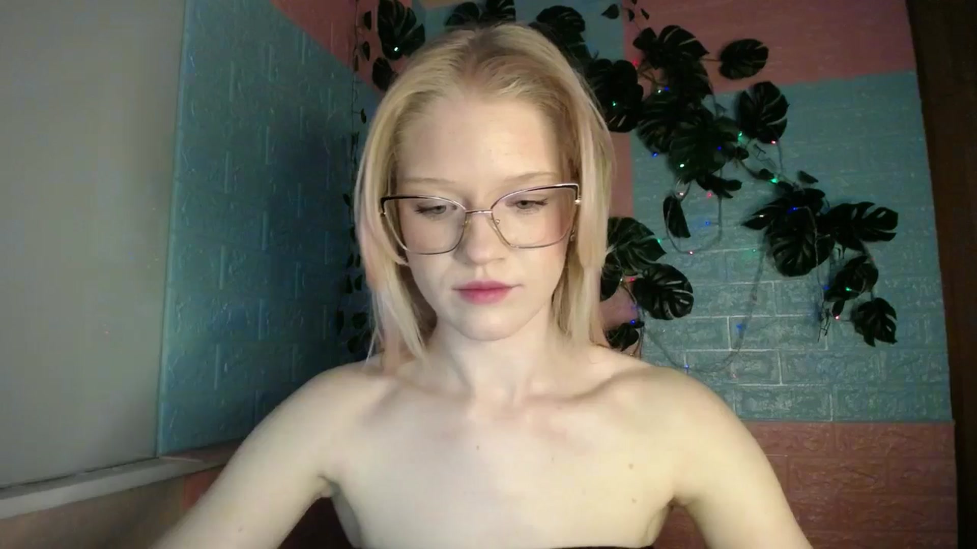 Gallery image thumbnail from Angel_baby's myfreecams stream on, 04/10/2026, 17:58 image 8 of 20