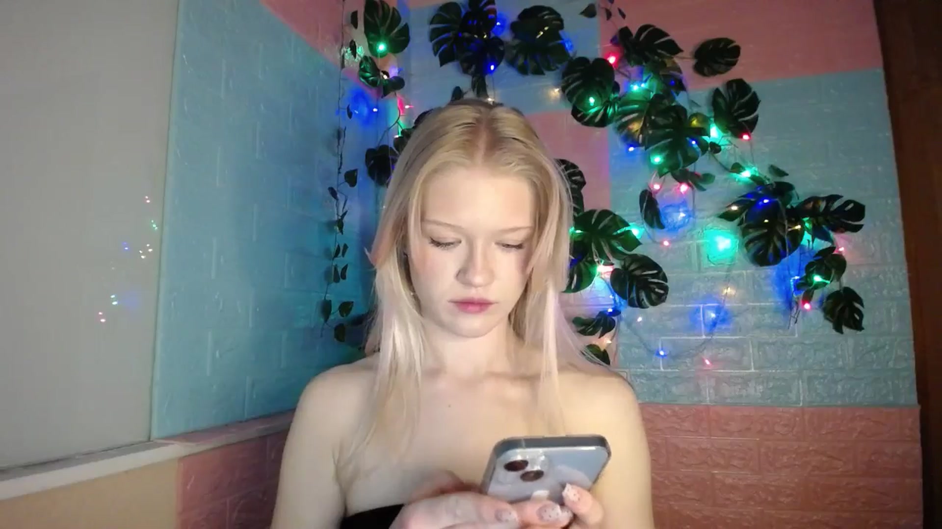 Gallery image thumbnail from Angel_baby's myfreecams stream on, 04/10/2026, 17:58 image 5 of 20
