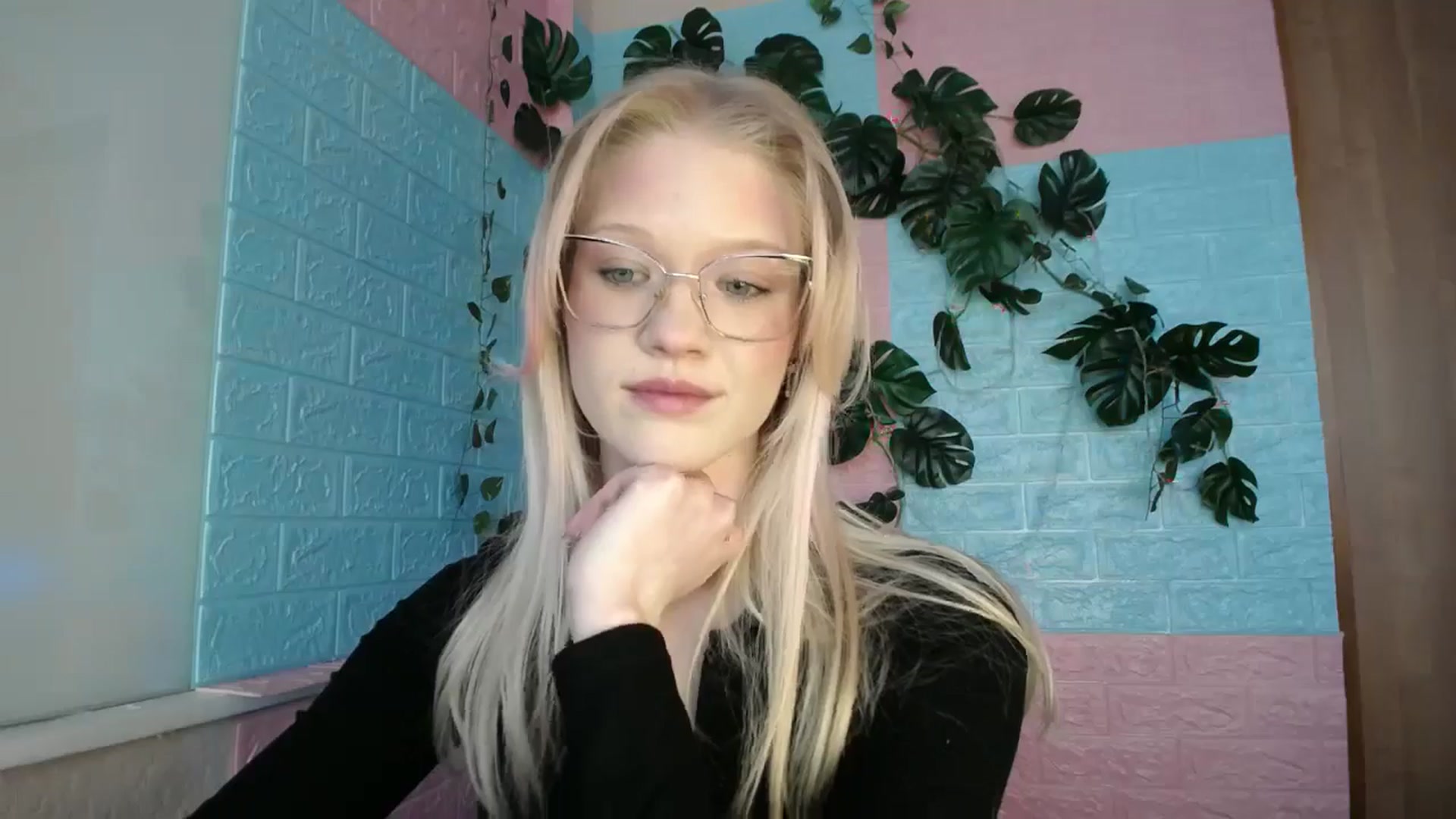Gallery image thumbnail from Angel_baby's myfreecams stream on, 04/11/2026, 15:30 image 8 of 20