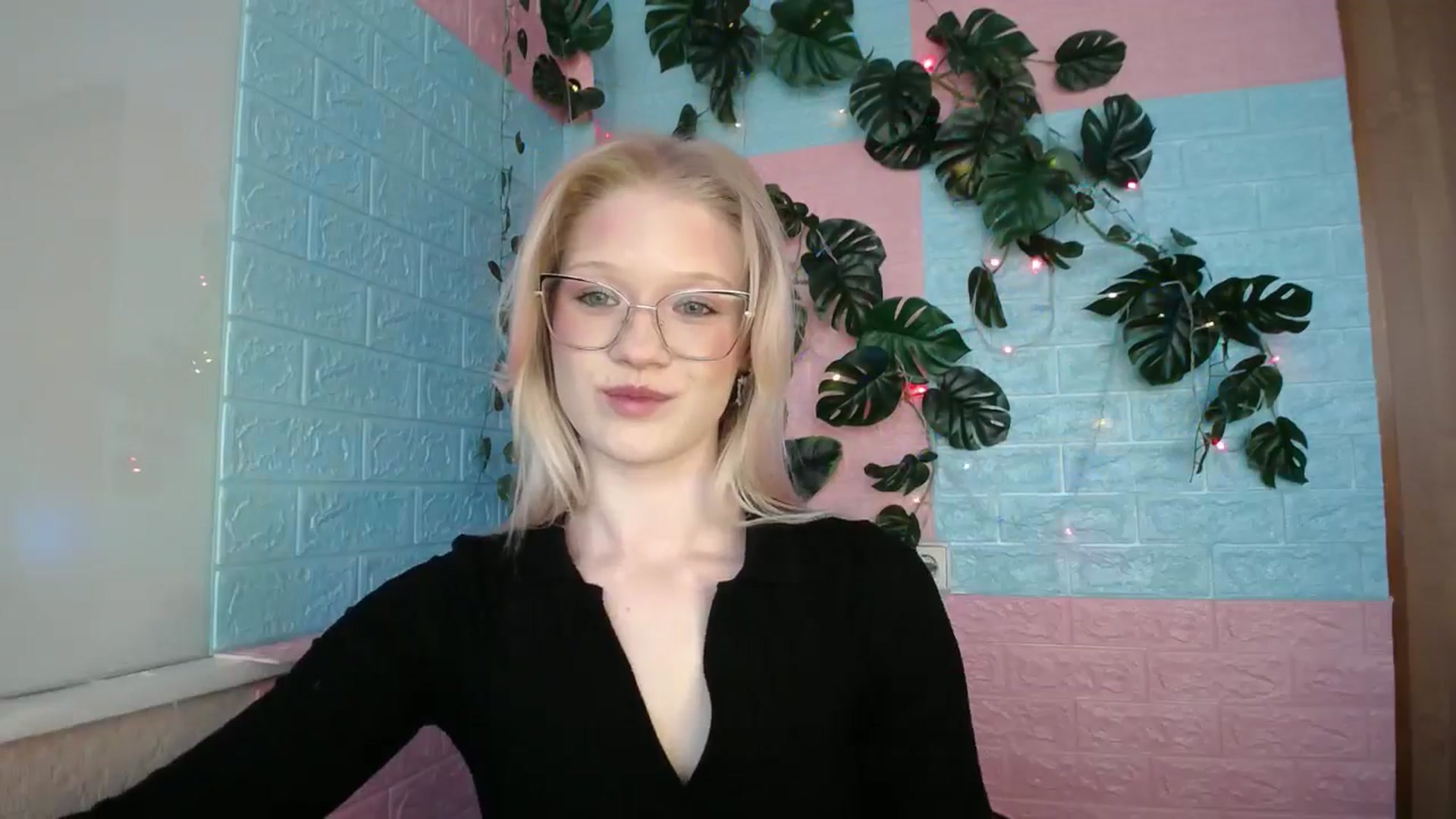 Gallery image thumbnail from Angel_baby's myfreecams stream on, 04/11/2026, 15:30 image 19 of 20