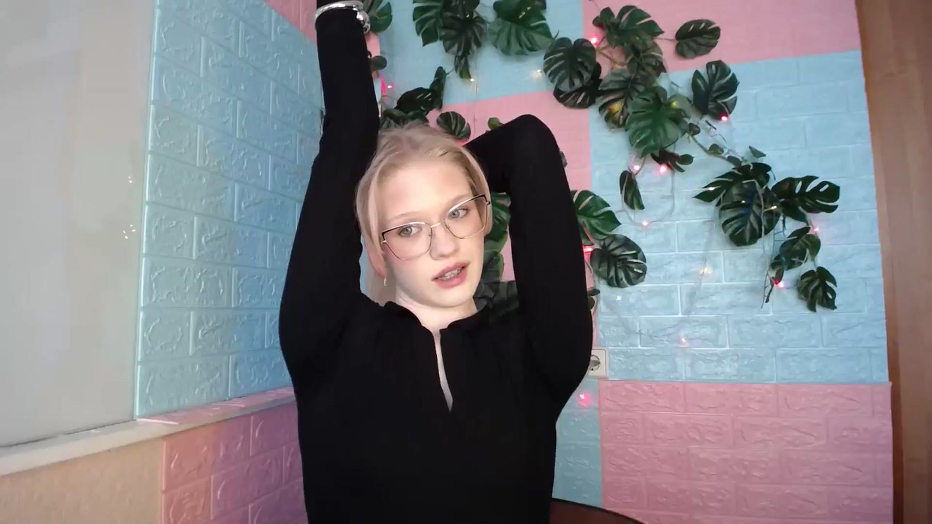Gallery image thumbnail from Angel_baby's myfreecams stream on, 04/11/2026, 15:30 image 16 of 20
