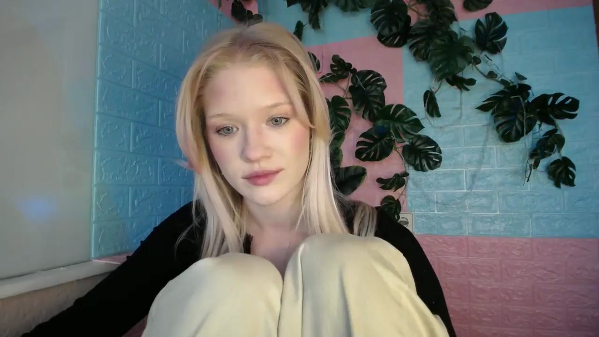 Gallery image thumbnail from Angel_baby's myfreecams stream on, 04/11/2026, 16:20 image 20 of 20