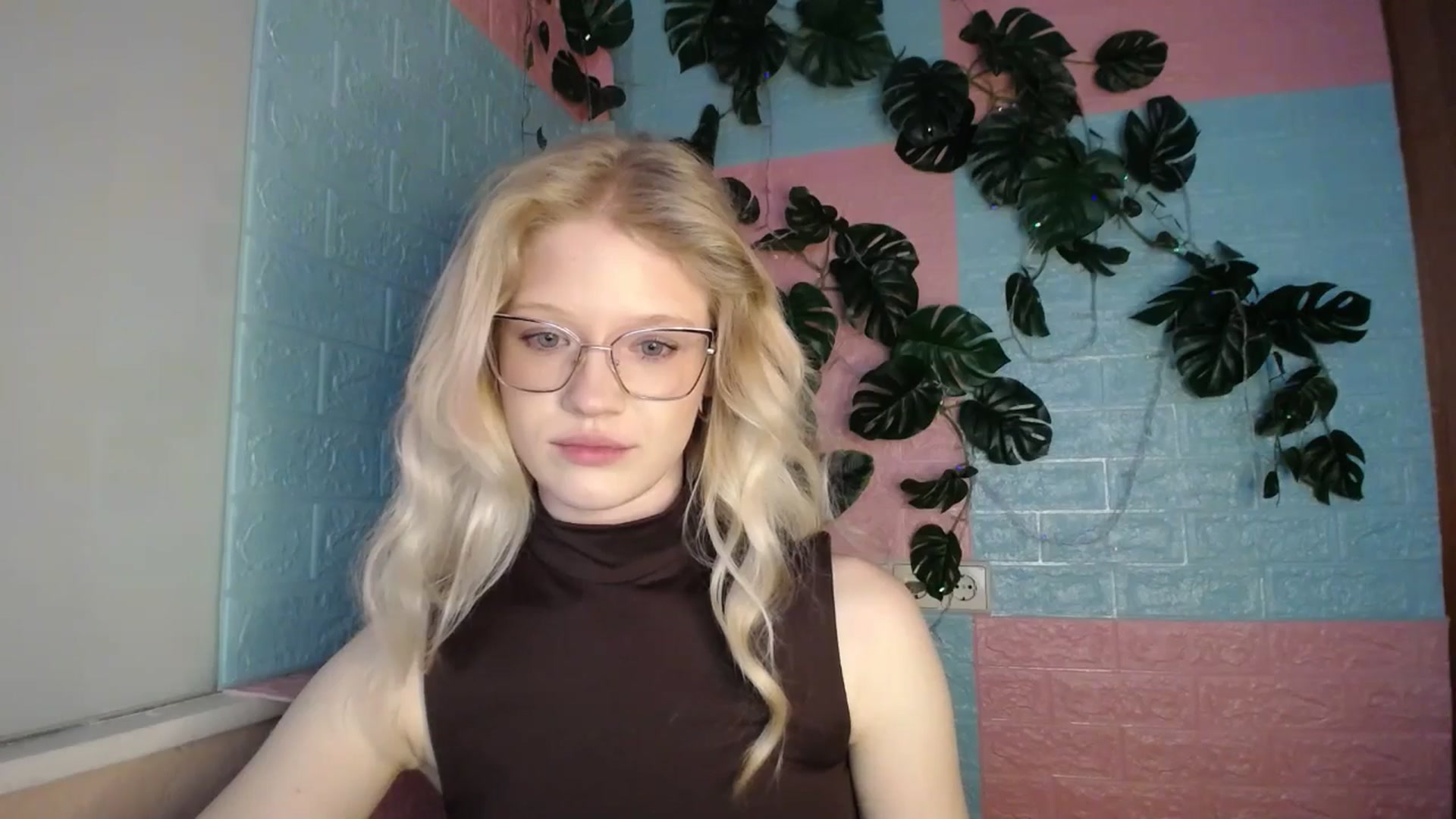 Gallery image thumbnail from Angel_baby's myfreecams stream on, 04/14/2026, 17:11 image 4 of 20