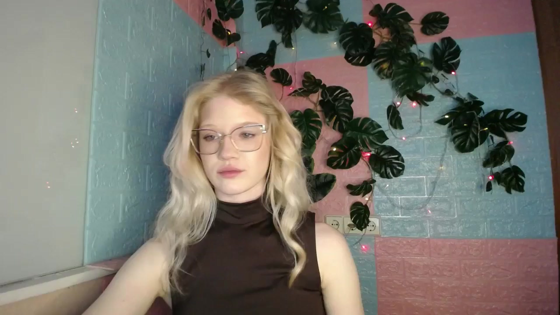 Gallery image thumbnail from Angel_baby's myfreecams stream on, 04/14/2026, 17:11 image 12 of 20