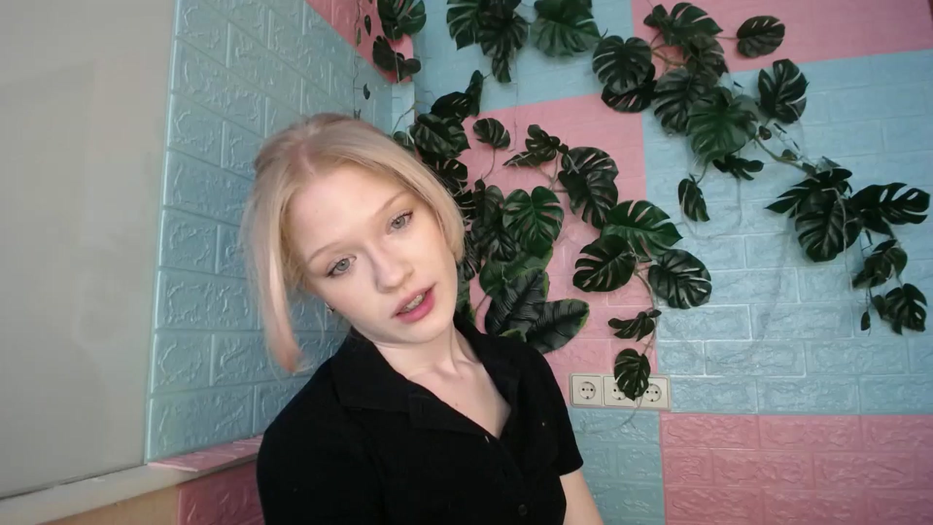 Gallery image thumbnail from Angel_baby's myfreecams stream on, 04/15/2026, 16:16 image 13 of 20