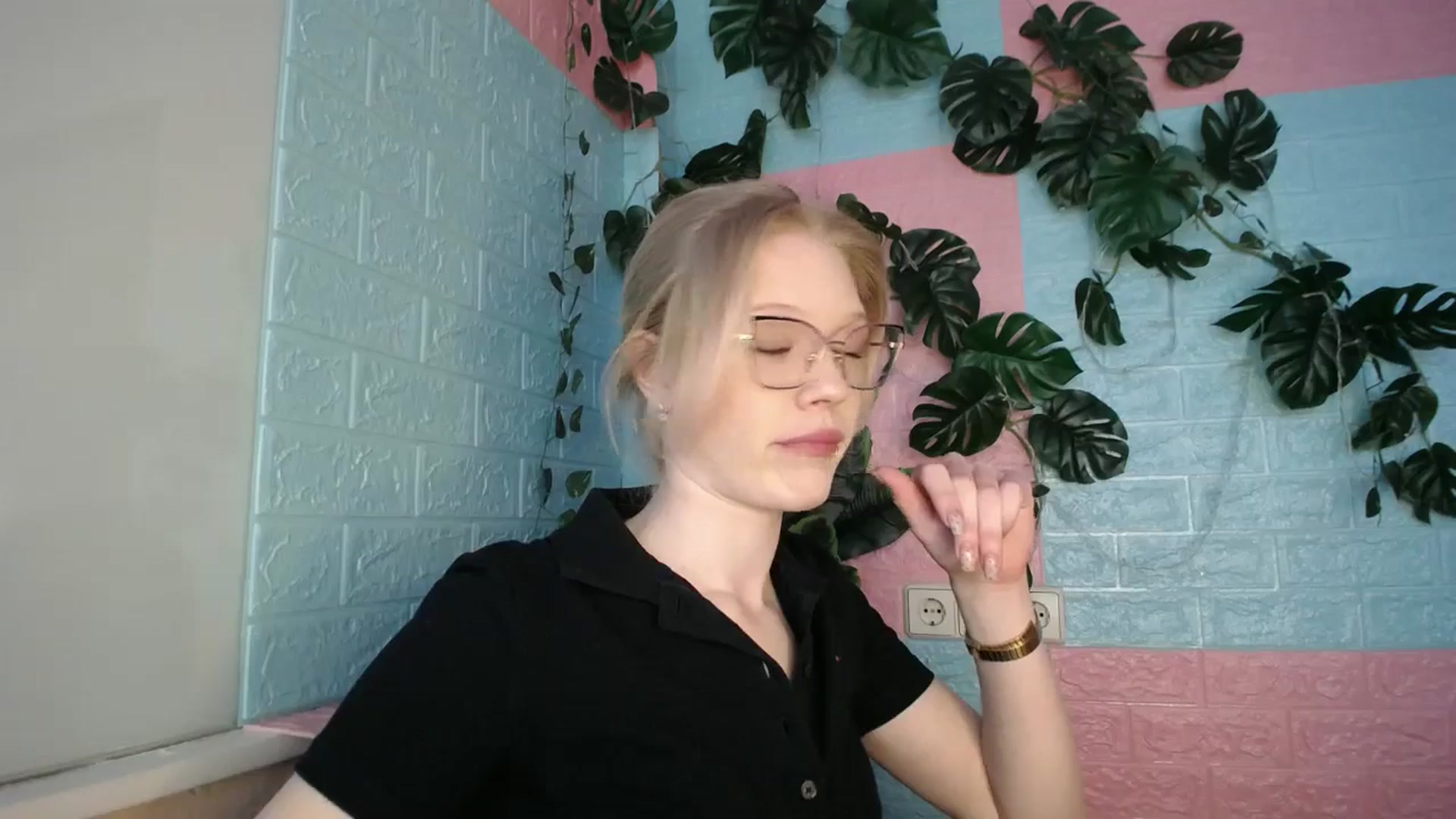 Gallery image thumbnail from Angel_baby's myfreecams stream on, 04/15/2026, 16:16 image 20 of 20