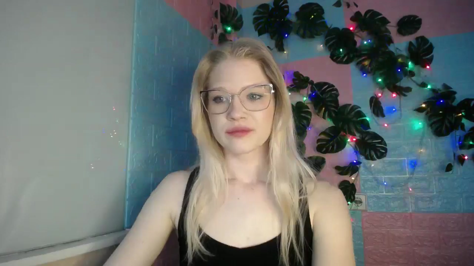 Gallery image thumbnail from Angel_baby's myfreecams stream on, 04/16/2026, 16:52 image 13 of 20