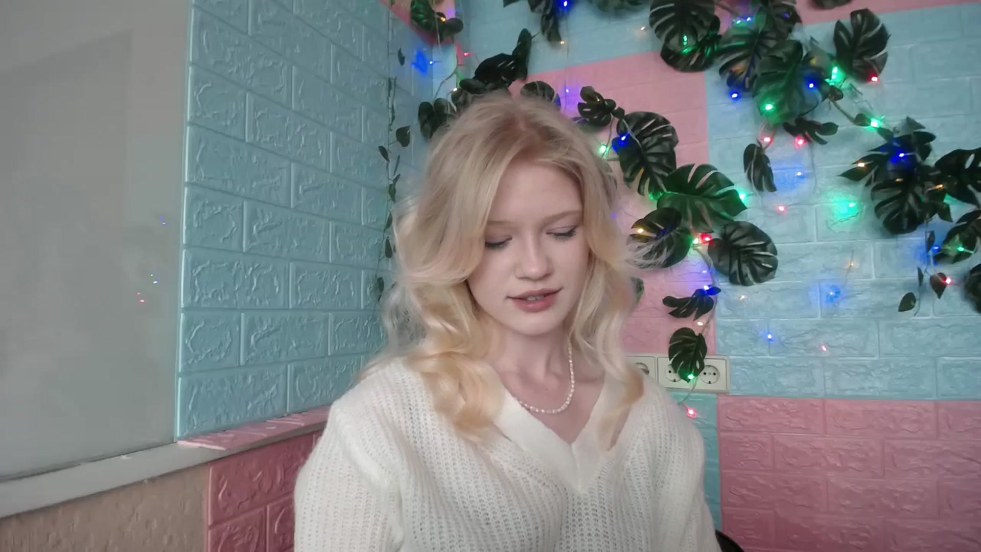 Gallery image thumbnail from Angel_baby's myfreecams stream on, 04/18/2026, 16:14 image 8 of 20