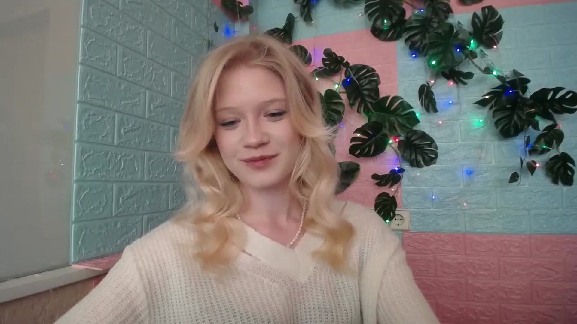 Gallery image thumbnail from Angel_baby's myfreecams stream on, 04/18/2026, 16:14 image 3 of 20