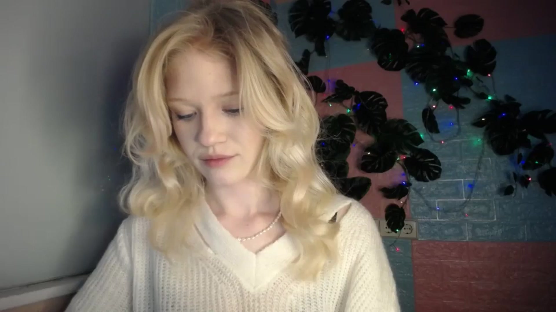 Gallery image thumbnail from Angel_baby's myfreecams stream on, 04/18/2026, 17:24 image 19 of 20