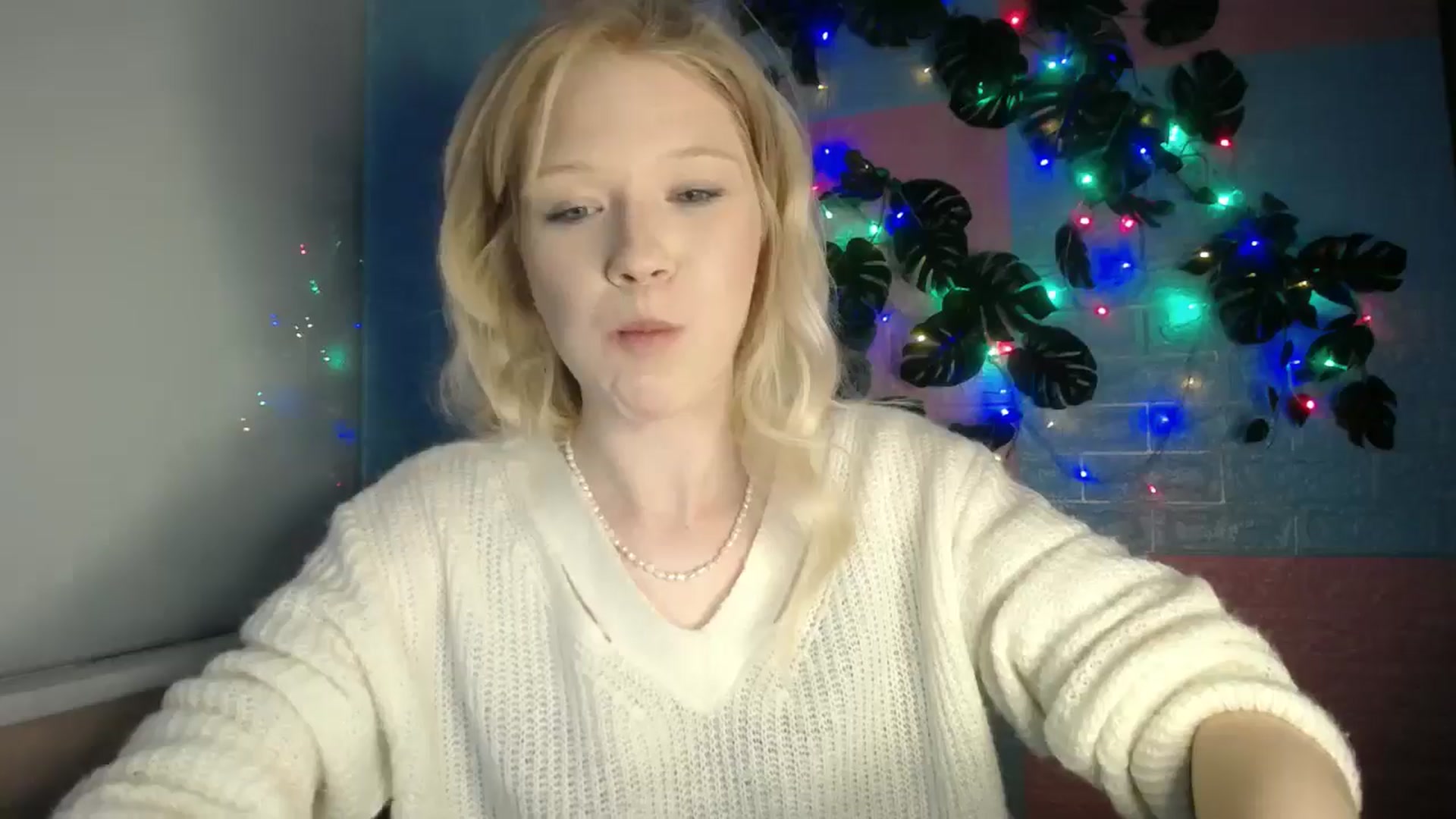 Gallery image thumbnail from Angel_baby's myfreecams stream on, 04/18/2026, 17:24 image 3 of 20