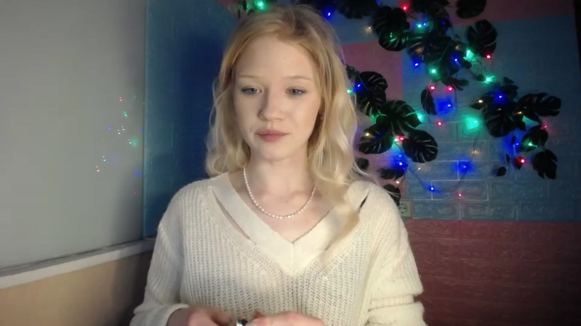 Gallery image thumbnail from Angel_baby's myfreecams stream on, 04/18/2026, 17:24 image 6 of 20