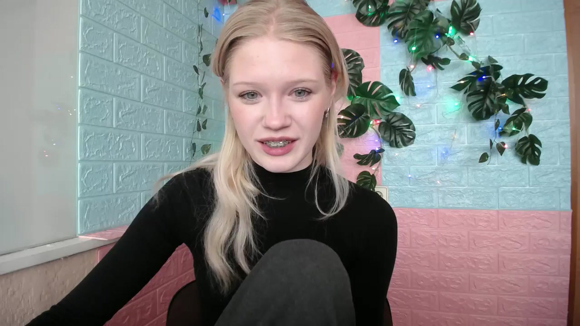 Gallery image thumbnail from Angel_baby's myfreecams stream on, 04/21/2026, 15:45 image 18 of 20