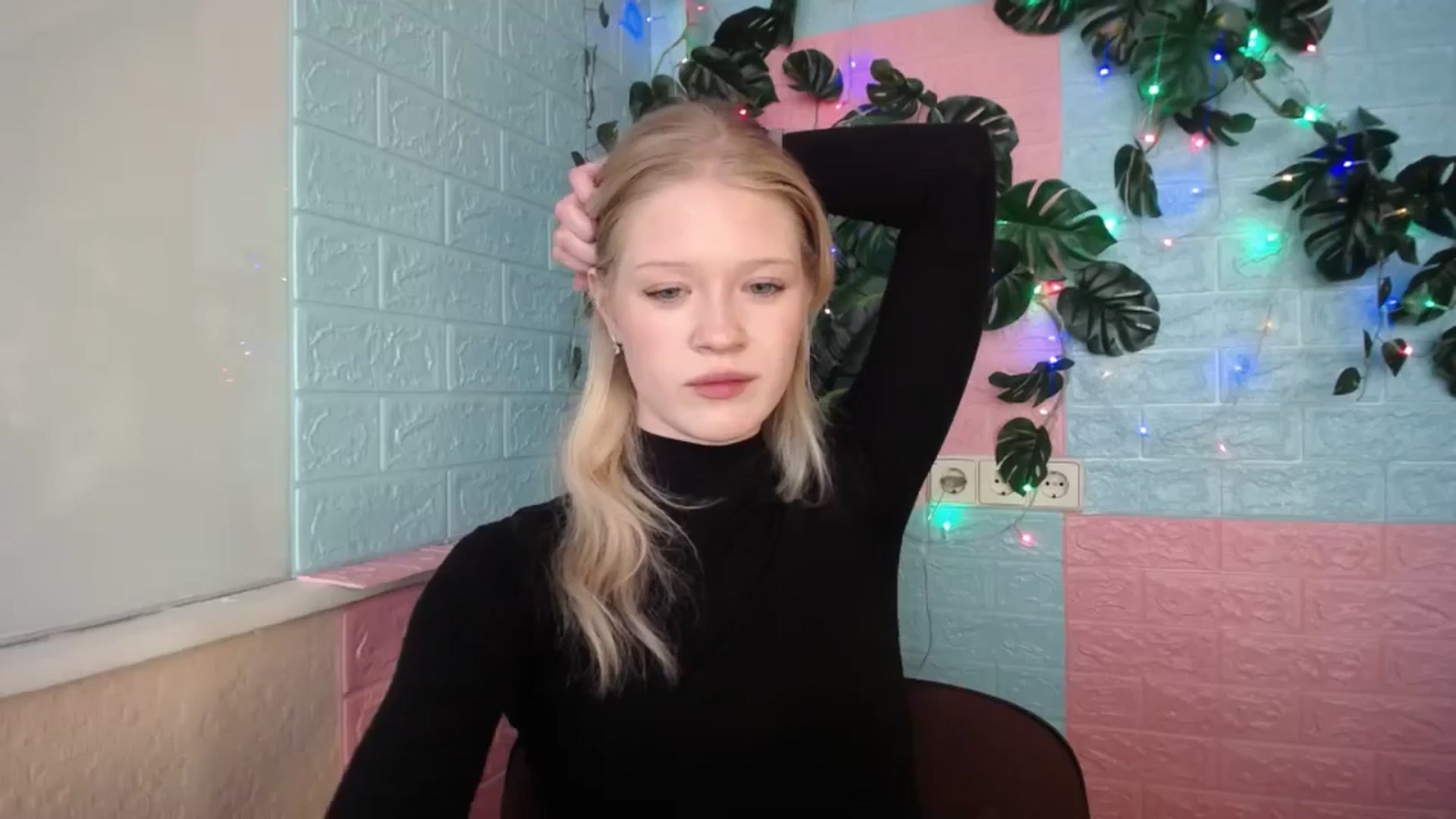 Gallery image thumbnail from Angel_baby's myfreecams stream on, 04/21/2026, 16:21 image 17 of 20