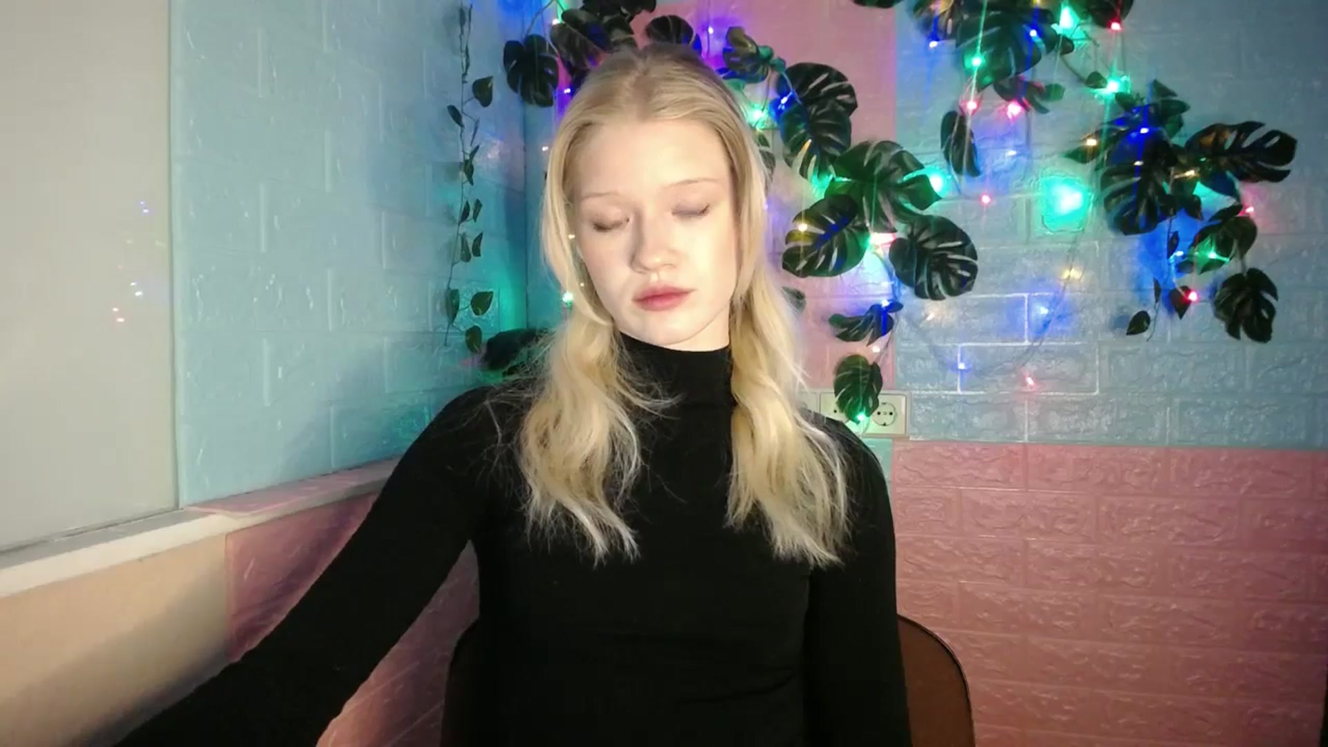 Gallery image thumbnail from Angel_baby's myfreecams stream on, 04/21/2026, 17:27 image 18 of 20