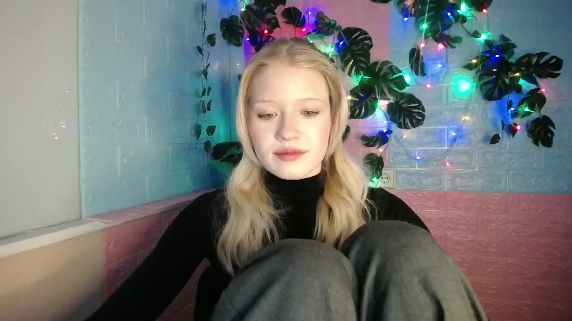Gallery image thumbnail from Angel_baby's myfreecams stream on, 04/21/2026, 17:27 image 12 of 20