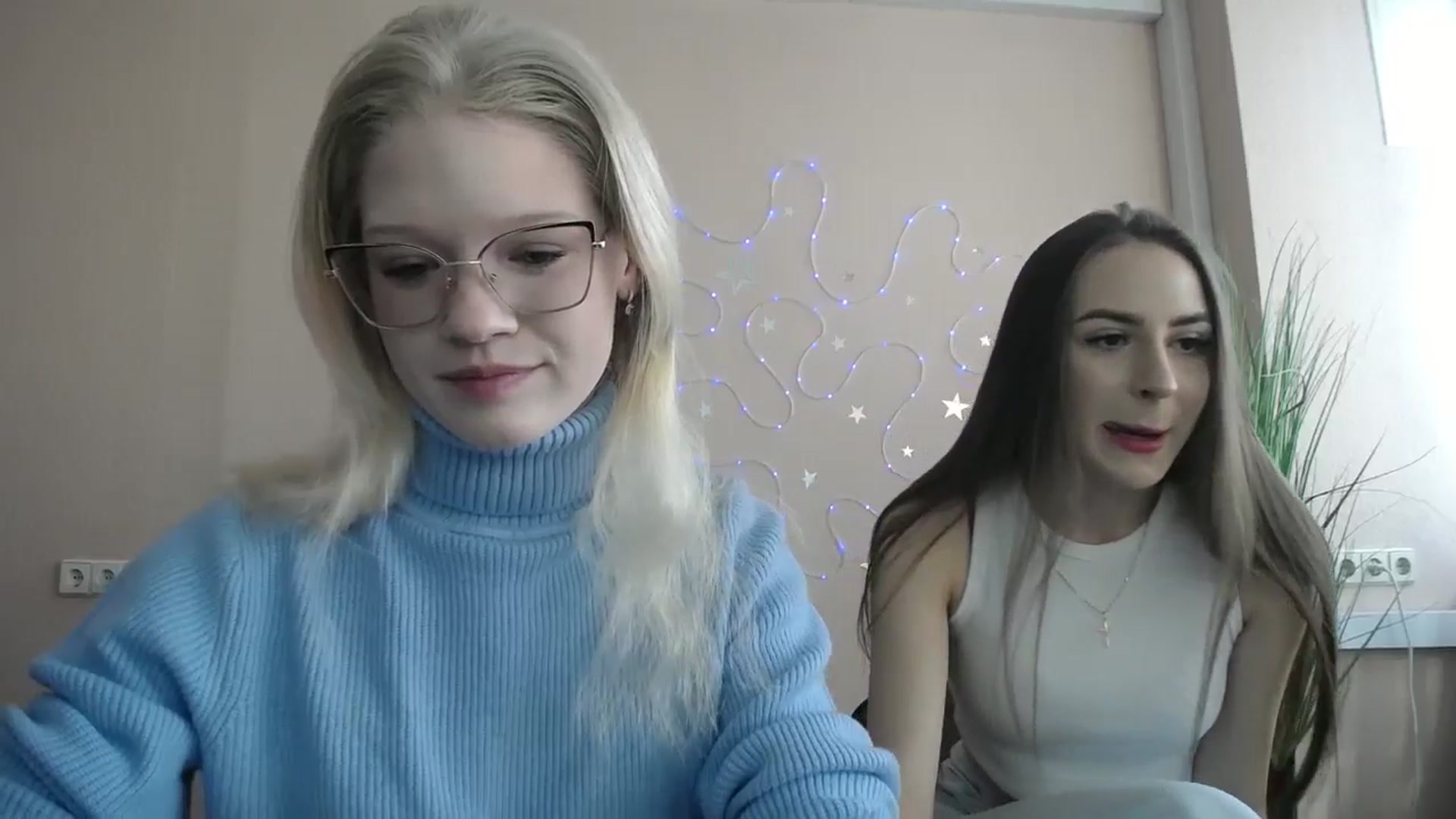 Gallery image thumbnail from Angel_baby's myfreecams stream on, 04/22/2026, 13:55 image 8 of 20