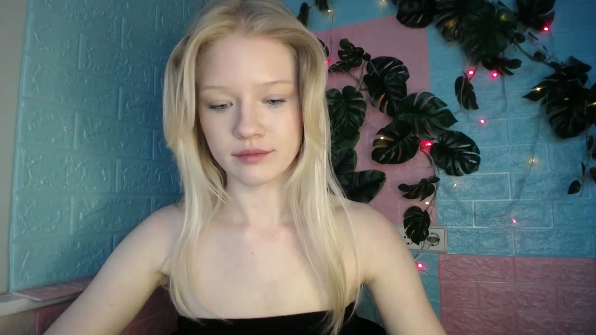 Gallery image thumbnail from Angel_baby's myfreecams stream on, 04/23/2026, 16:58 image 10 of 20