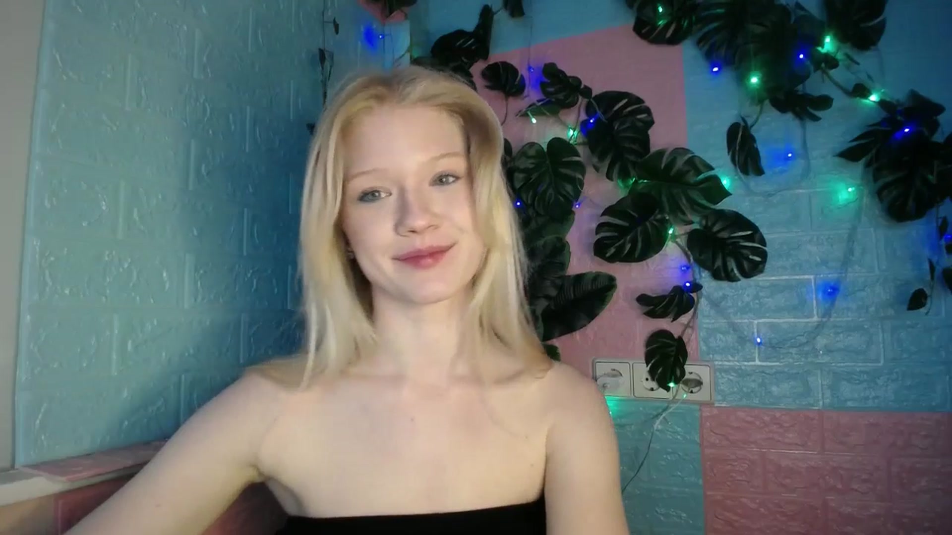 Gallery image thumbnail from Angel_baby's myfreecams stream on, 04/23/2026, 16:58 image 17 of 20