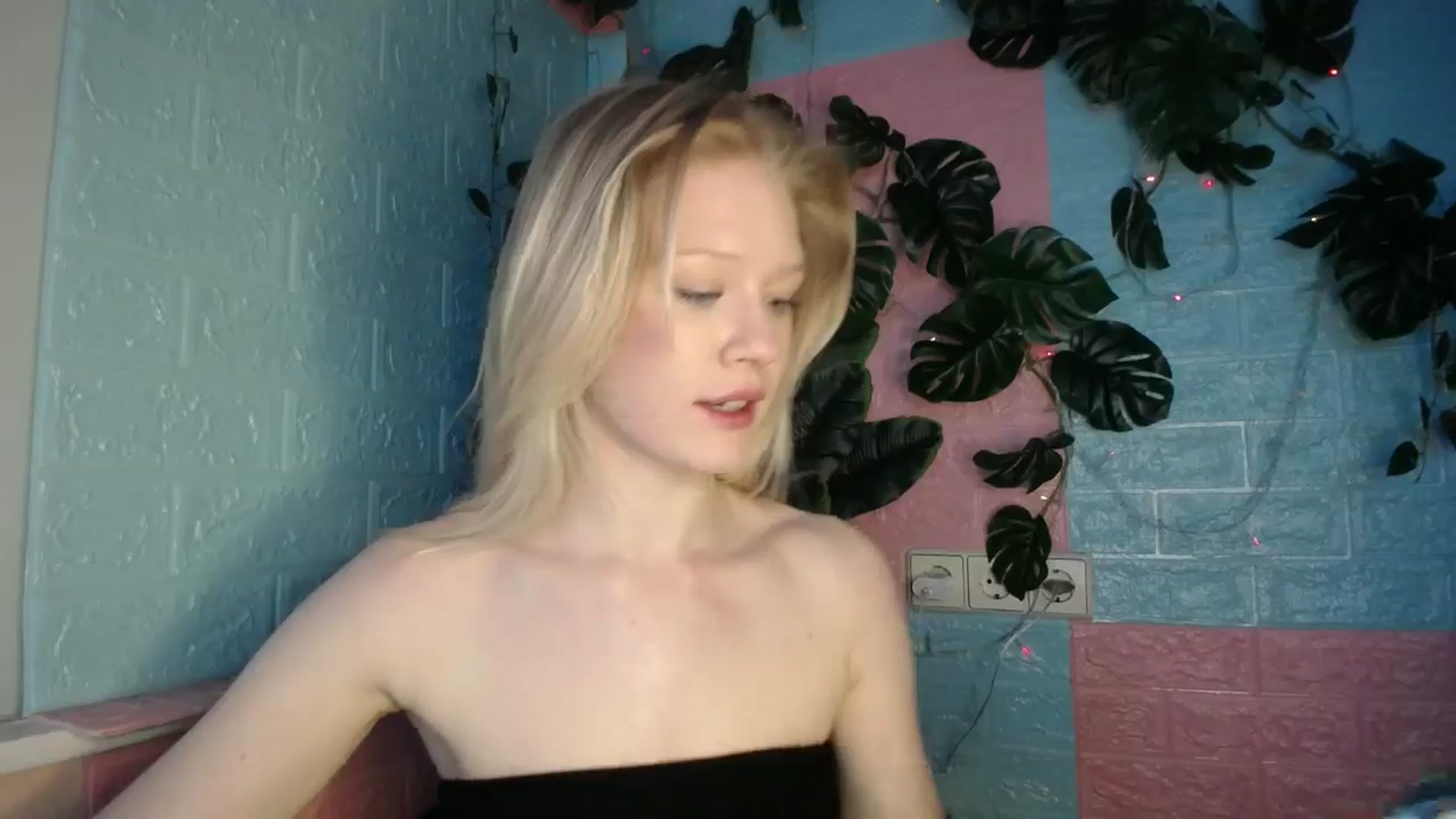 Gallery image thumbnail from Angel_baby's myfreecams stream on, 04/23/2026, 16:58 image 19 of 20