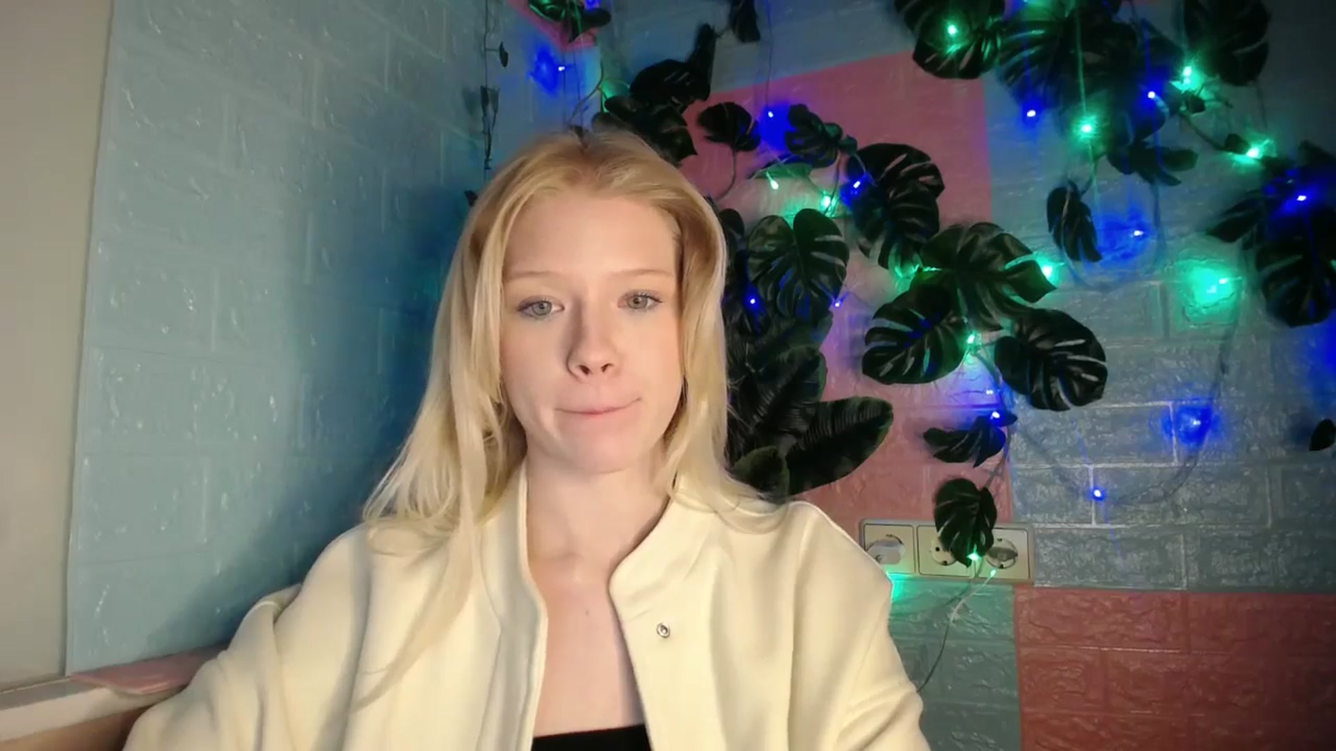 Gallery image thumbnail from Angel_baby's myfreecams stream on, 04/23/2026, 17:47 image 6 of 20