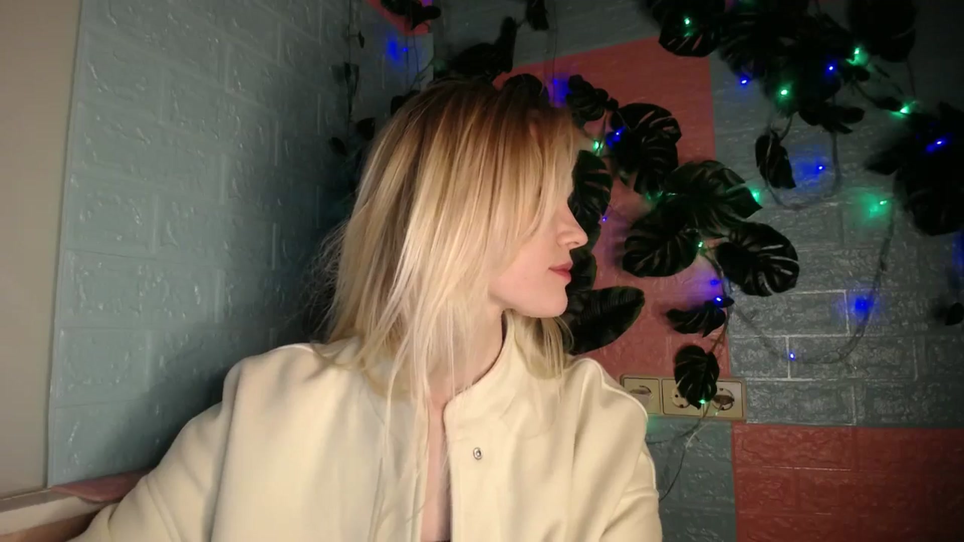 Gallery image thumbnail from Angel_baby's myfreecams stream on, 04/23/2026, 17:47 image 15 of 20
