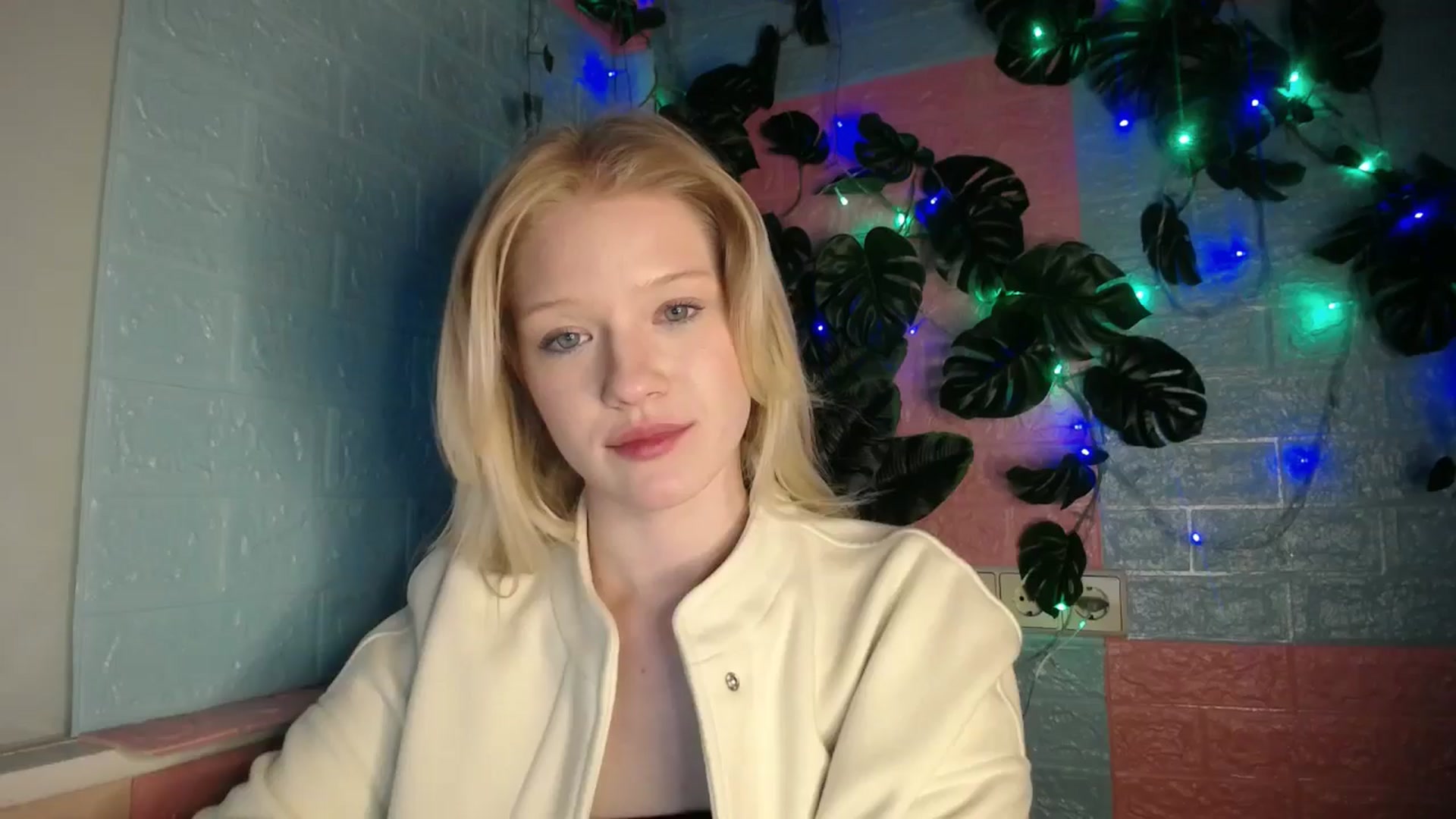 Gallery image thumbnail from Angel_baby's myfreecams stream on, 04/23/2026, 17:47 image 7 of 20