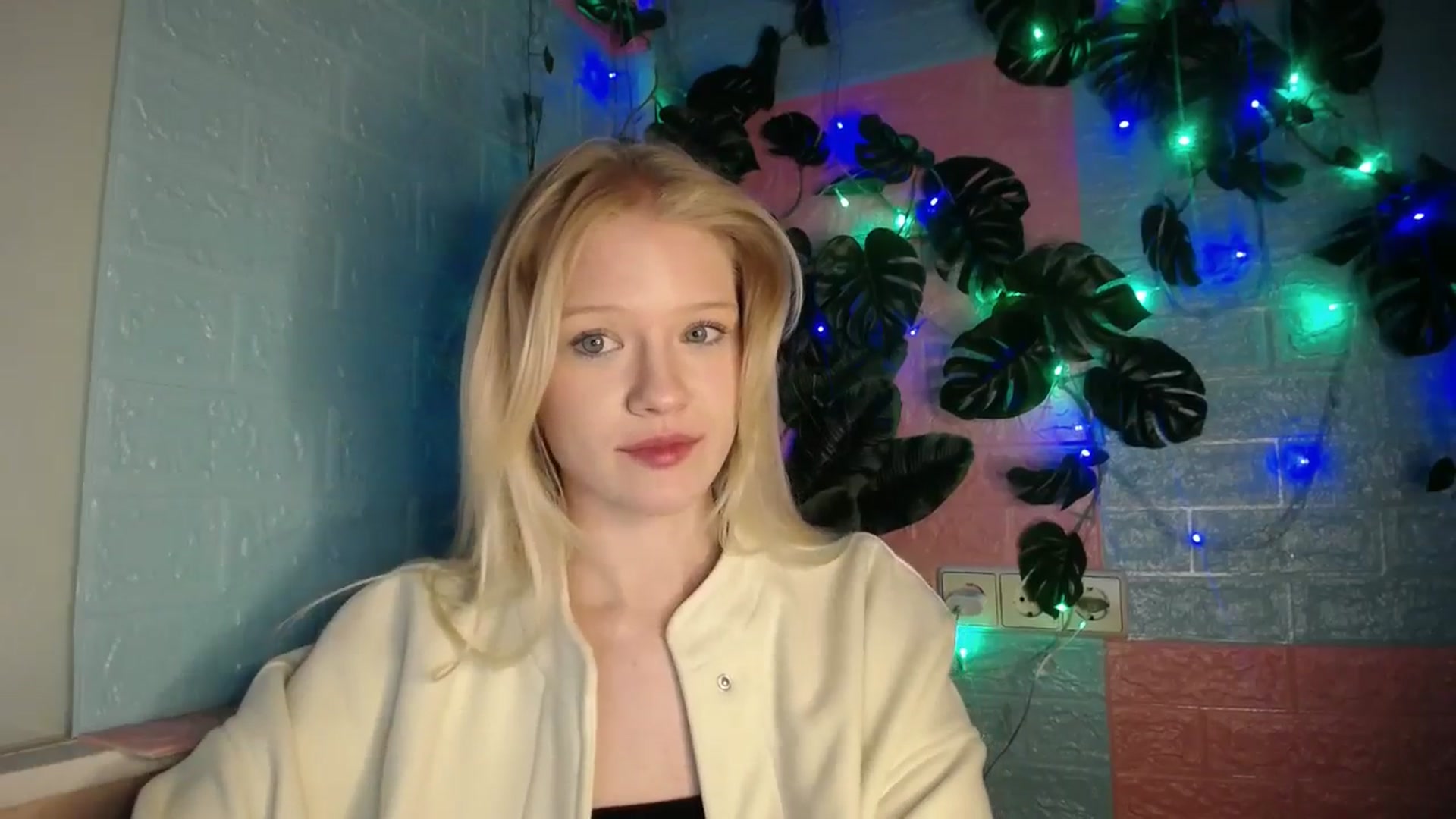 Gallery image thumbnail from Angel_baby's myfreecams stream on, 04/23/2026, 17:47 image 5 of 20