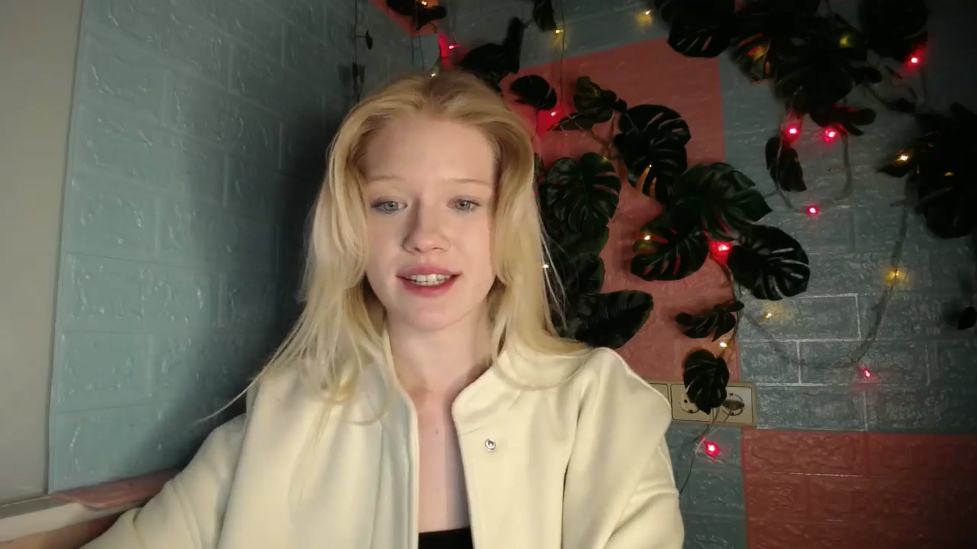 Gallery image thumbnail from Angel_baby's myfreecams stream on, 04/23/2026, 17:47 image 14 of 20