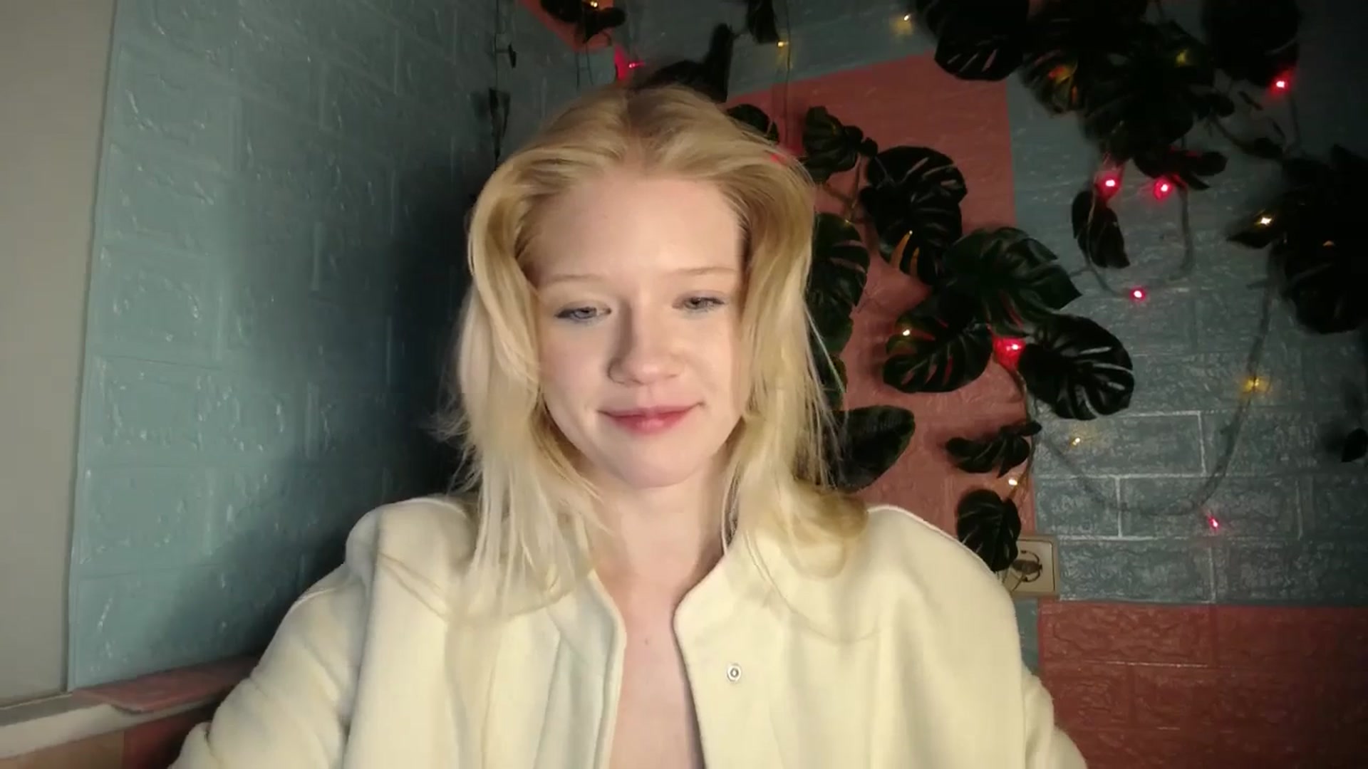 Gallery image thumbnail from Angel_baby's myfreecams stream on, 04/23/2026, 17:47 image 13 of 20