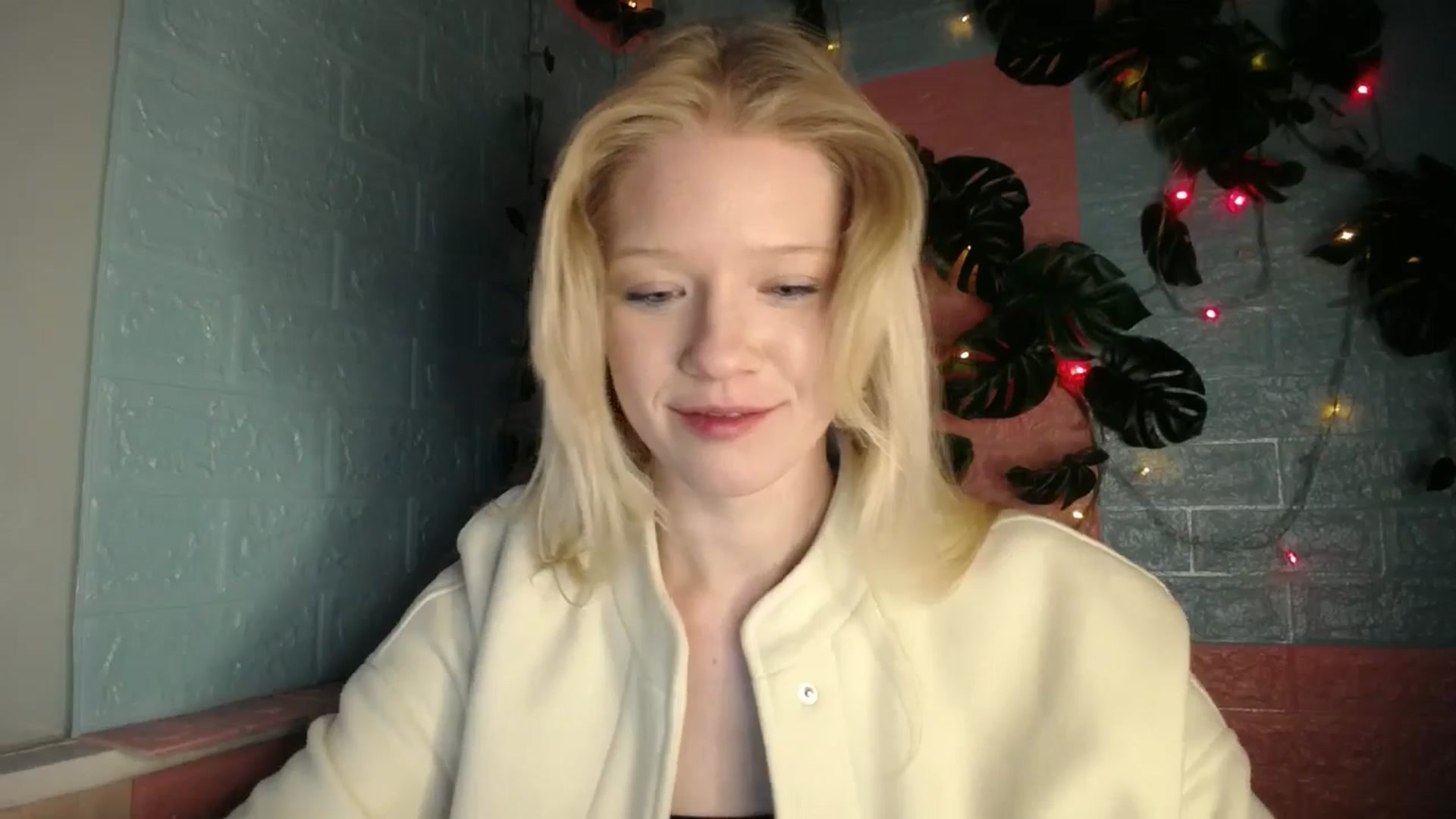 Gallery image thumbnail from Angel_baby's myfreecams stream on, 04/23/2026, 17:47 image 9 of 20