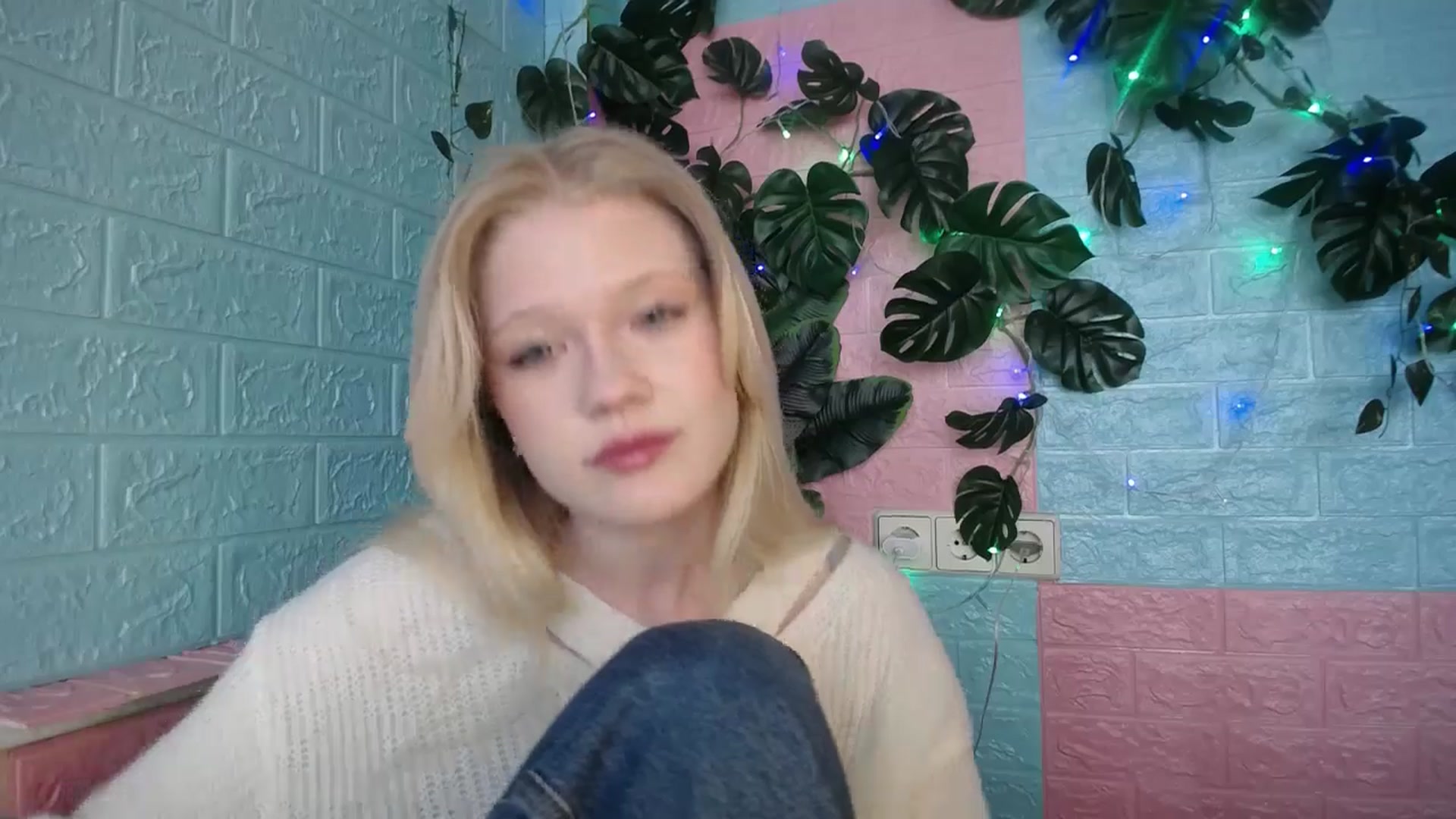 Gallery image thumbnail from Angel_baby's myfreecams stream on, 04/24/2026, 16:08 image 5 of 20
