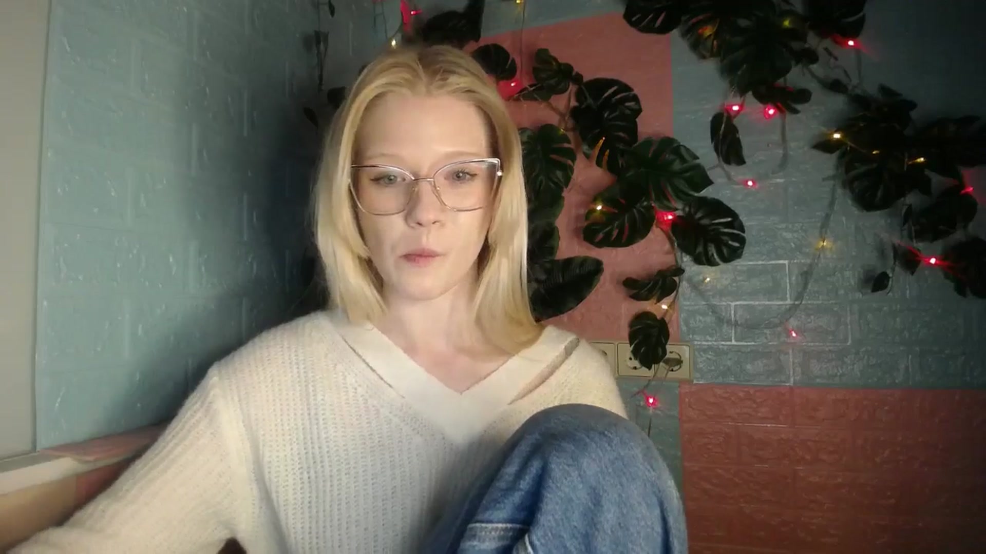 Gallery image thumbnail from Angel_baby's myfreecams stream on, 04/24/2026, 17:54 image 11 of 20