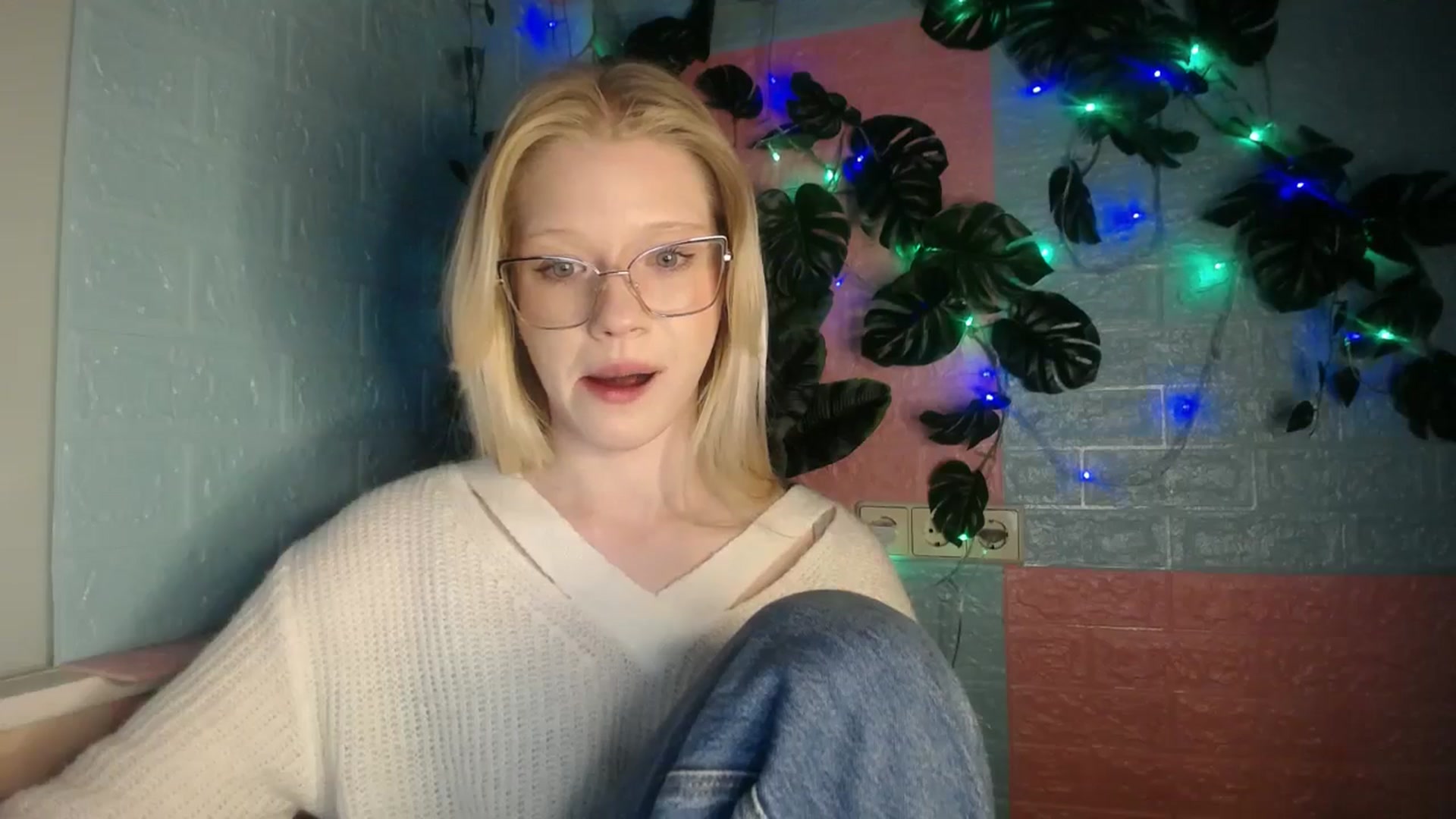Gallery image thumbnail from Angel_baby's myfreecams stream on, 04/24/2026, 17:54 image 10 of 20