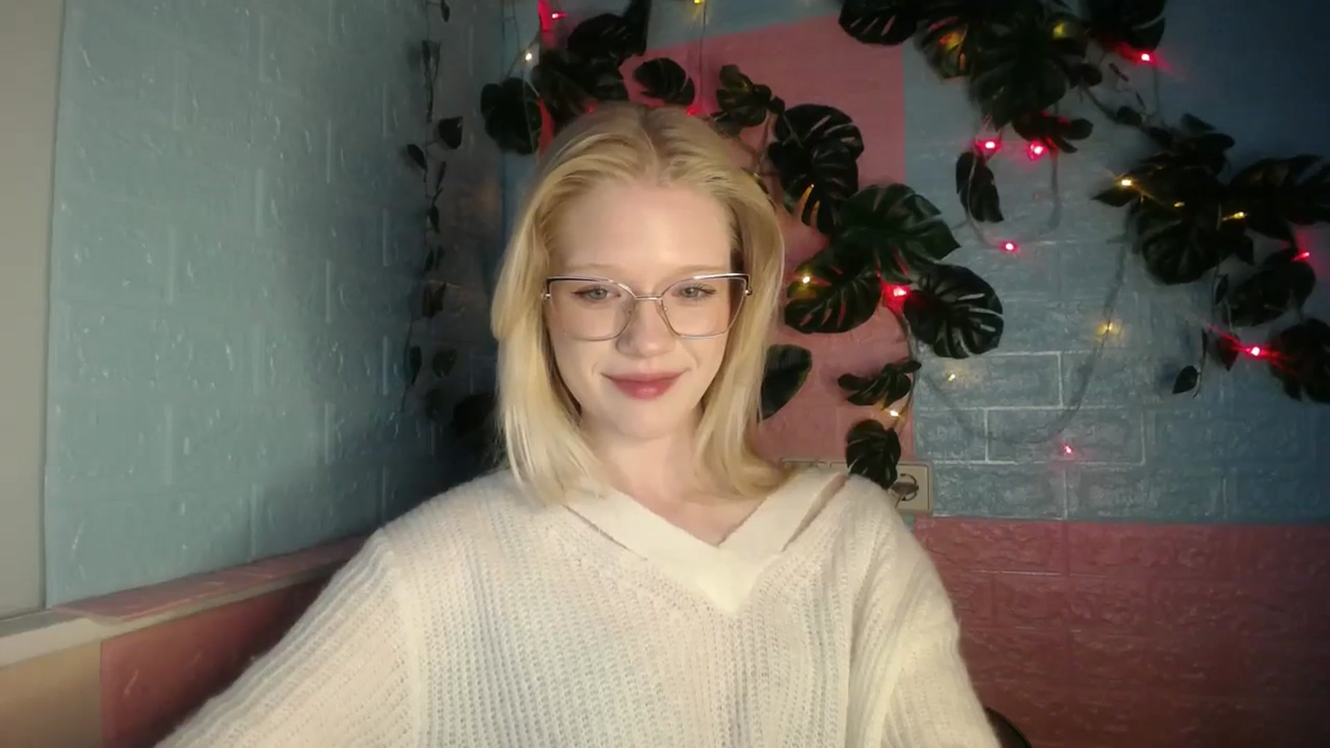 Gallery image thumbnail from Angel_baby's myfreecams stream on, 04/24/2026, 17:54 image 8 of 20