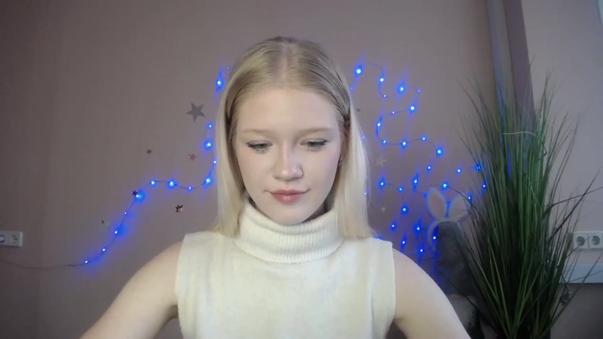 Gallery image thumbnail from Angel_baby's myfreecams stream on, 04/25/2026, 16:47 image 13 of 20