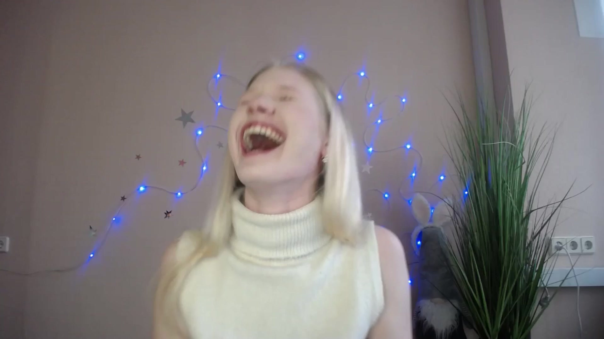 Gallery image thumbnail from Angel_baby's myfreecams stream on, 04/25/2026, 16:47 image 1 of 20