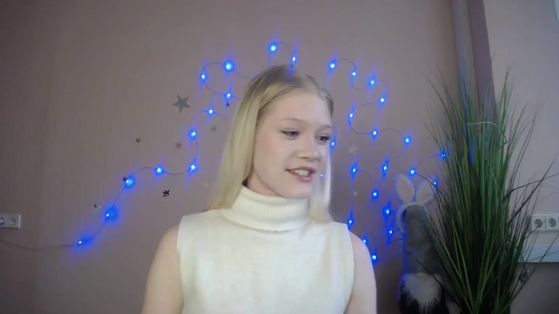 Gallery image thumbnail from Angel_baby's myfreecams stream on, 04/25/2026, 16:47 image 14 of 20