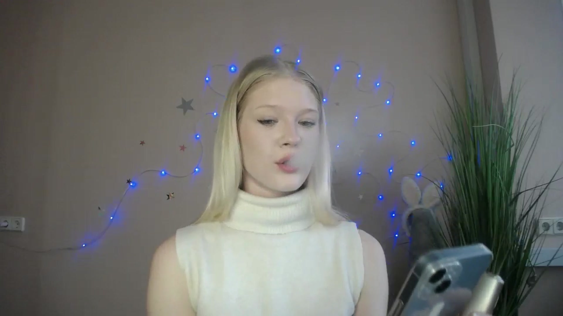 Gallery image thumbnail from Angel_baby's myfreecams stream on, 04/25/2026, 16:47 image 18 of 20