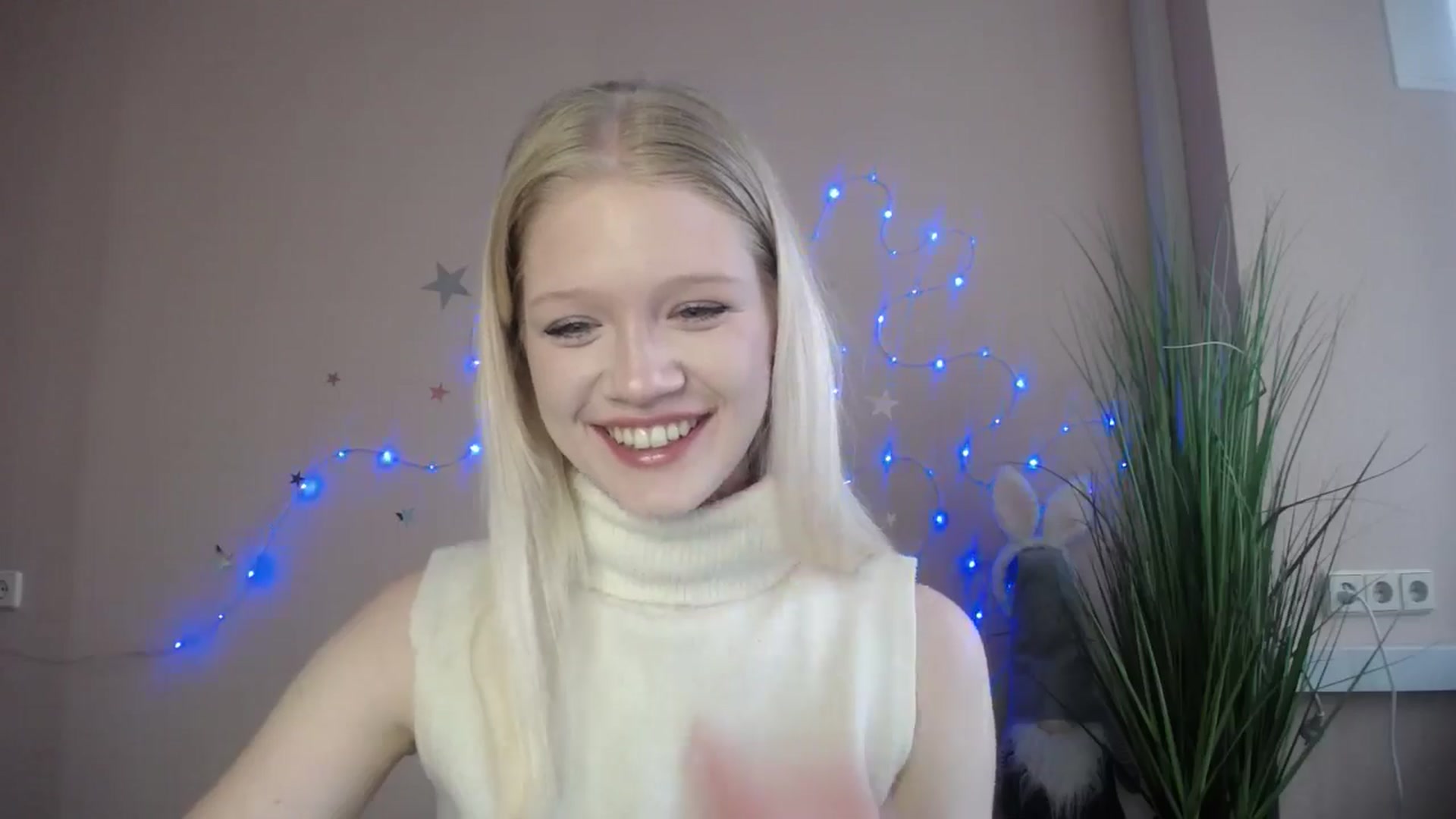 Gallery image thumbnail from Angel_baby's myfreecams stream on, 04/25/2026, 16:47 image 2 of 20