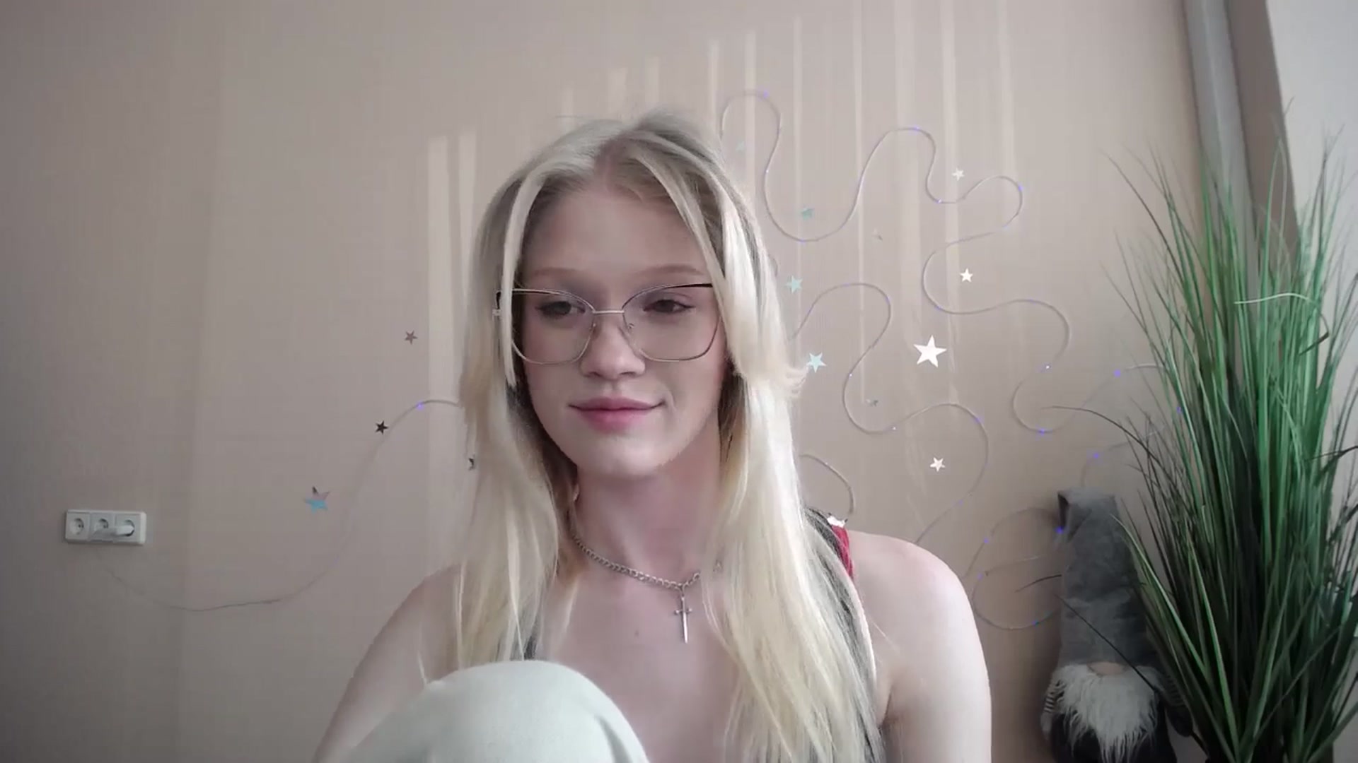 Gallery image thumbnail from Angel_baby's myfreecams stream on, 04/28/2026, 16:08 image 7 of 20