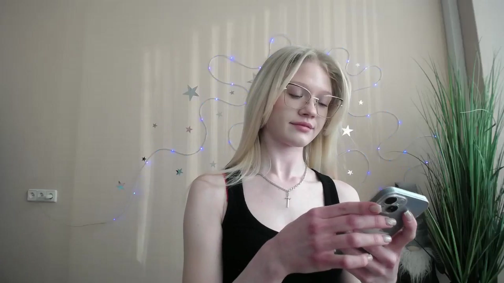 Gallery image thumbnail from Angel_baby's myfreecams stream on, 04/28/2026, 16:08 image 16 of 20