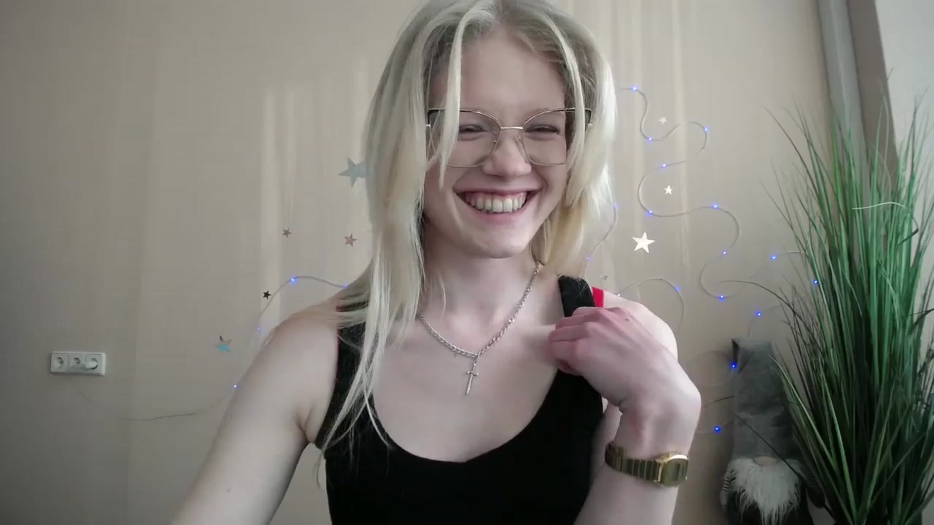 Gallery image thumbnail from Angel_baby's myfreecams stream on, 04/28/2026, 16:08 image 18 of 20