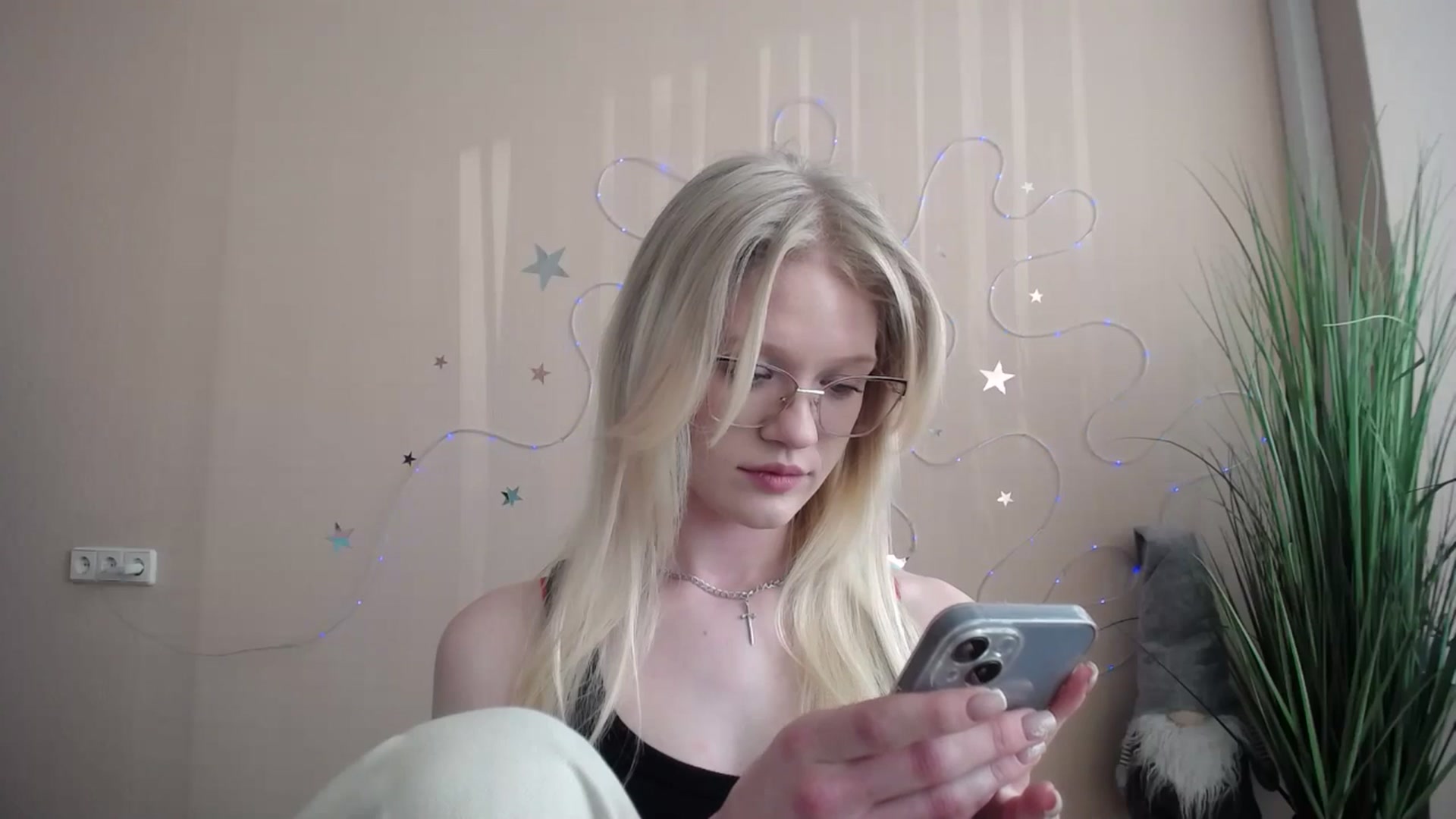 Gallery image thumbnail from Angel_baby's myfreecams stream on, 04/28/2026, 16:08 image 8 of 20