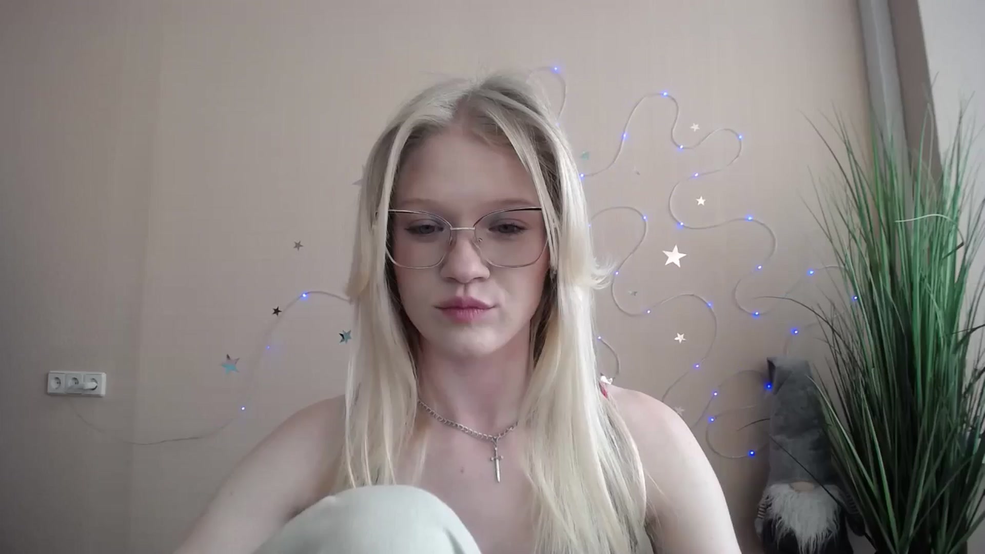 Gallery image thumbnail from Angel_baby's myfreecams stream on, 04/28/2026, 16:08 image 1 of 20
