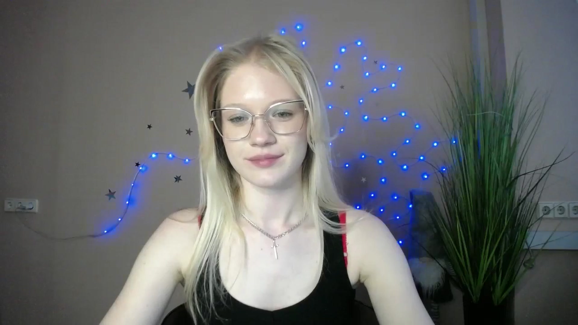 Gallery image thumbnail from Angel_baby's myfreecams stream on, 04/28/2026, 17:39 image 6 of 20